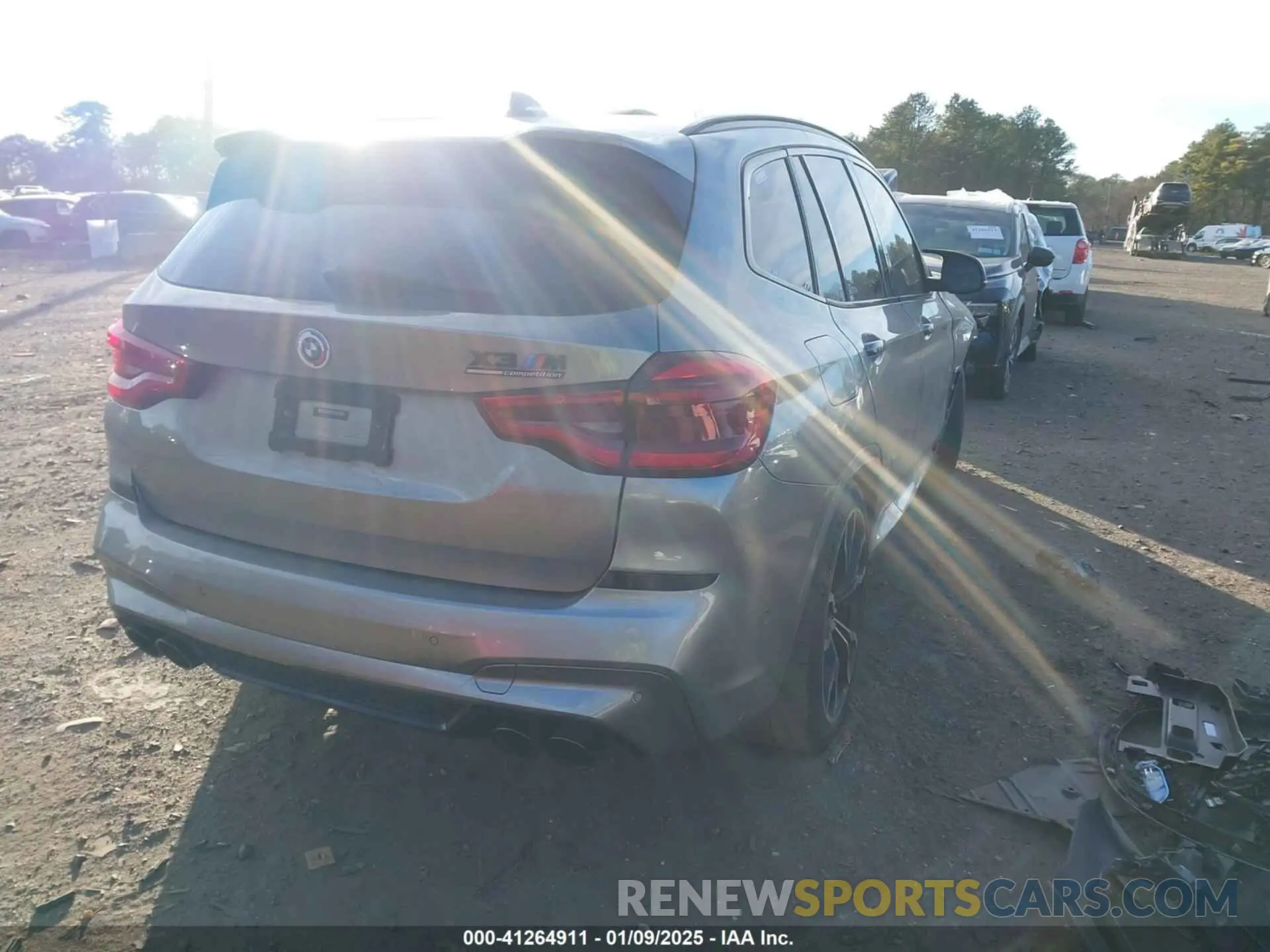 4 fotografías del automóvil dañado 5YMTS0C03M9F05142 BMW X3 M 2021
