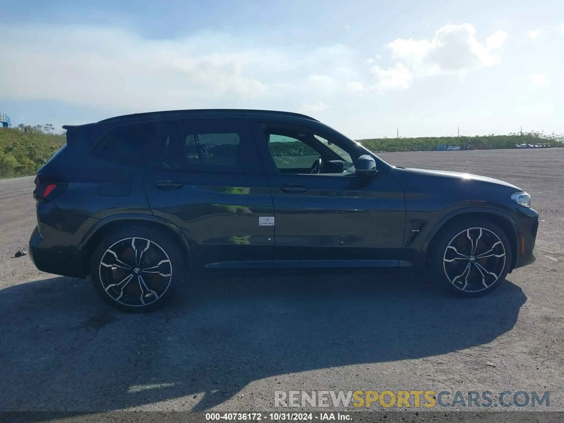 13 fotografías del automóvil dañado 5YM13EC00N9J72382 BMW X3 M 2022