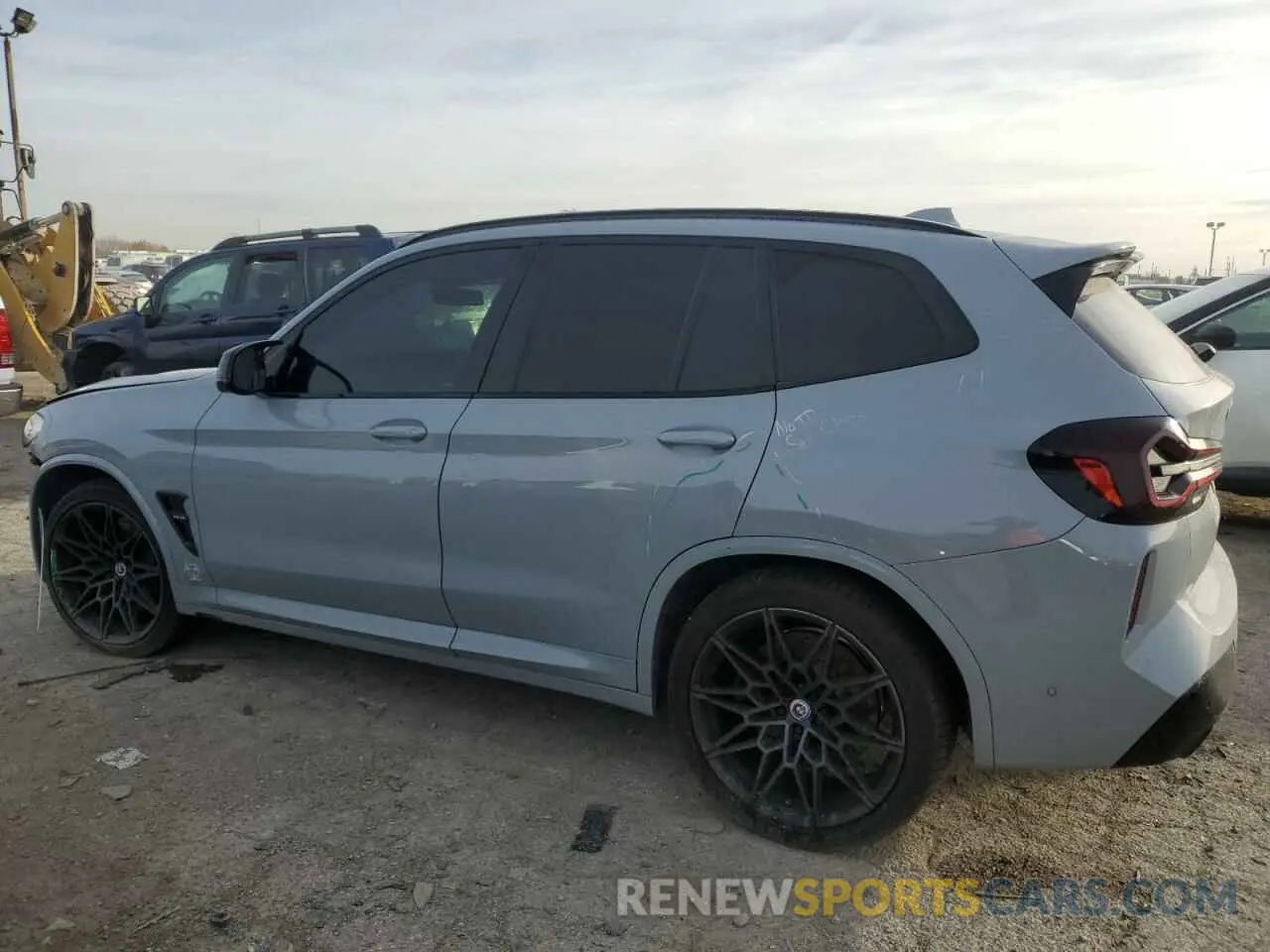 2 fotografías del automóvil dañado 5YM13EC01N9N34588 BMW X3 M 2022