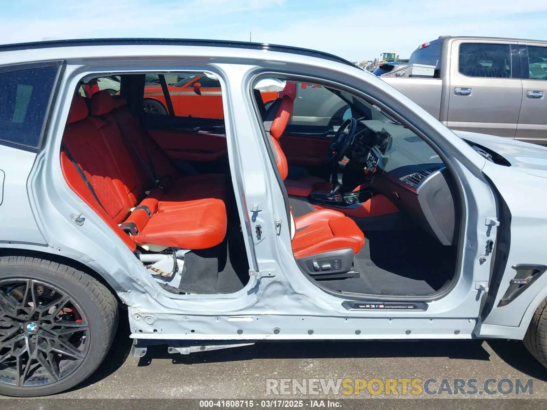 14 fotografías del automóvil dañado 5YM13EC03N9L12134 BMW X3 M 2022