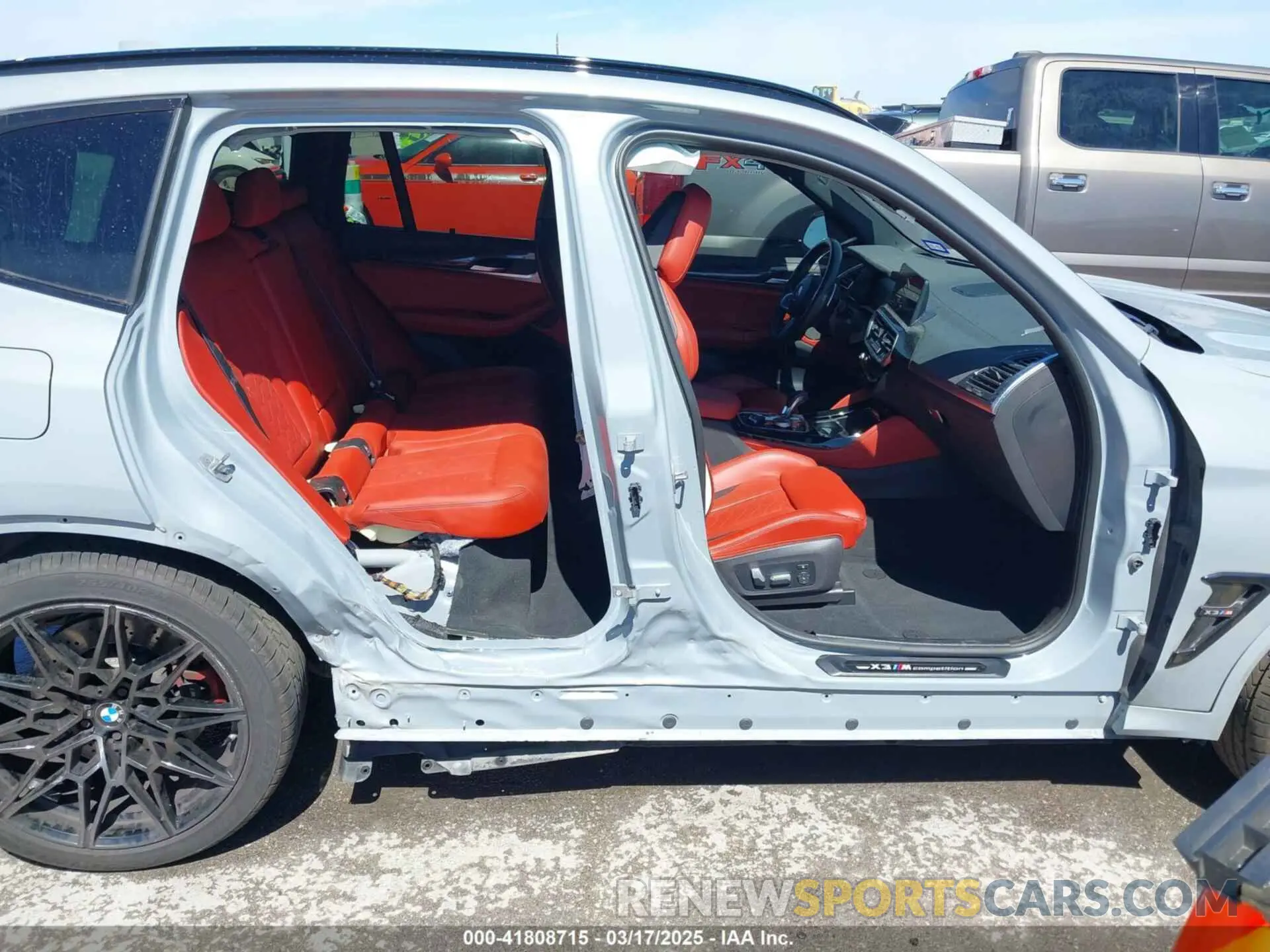 6 fotografías del automóvil dañado 5YM13EC03N9L12134 BMW X3 M 2022