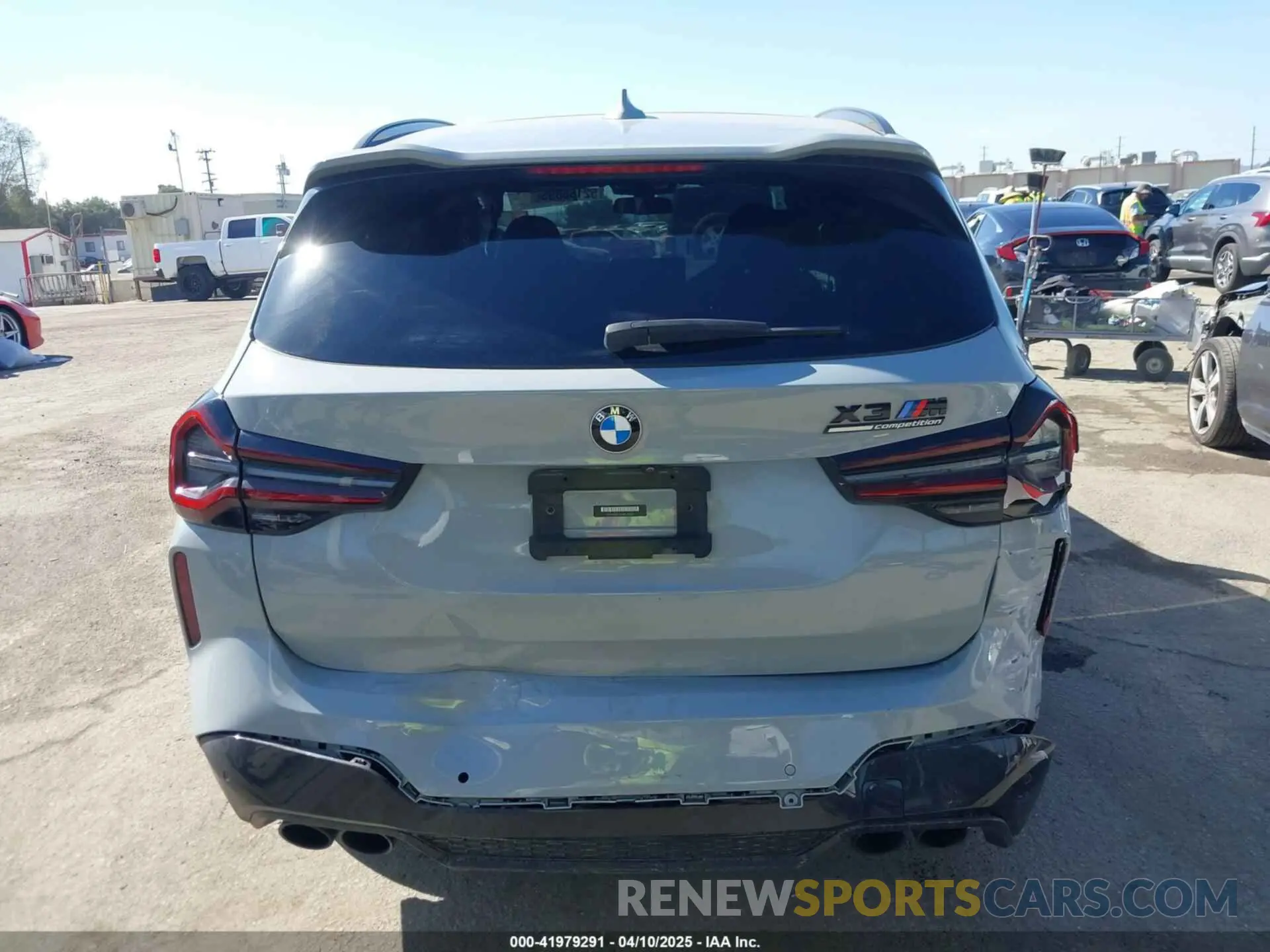 17 fotografías del automóvil dañado 5YM13EC07N9L49512 BMW X3 M 2022