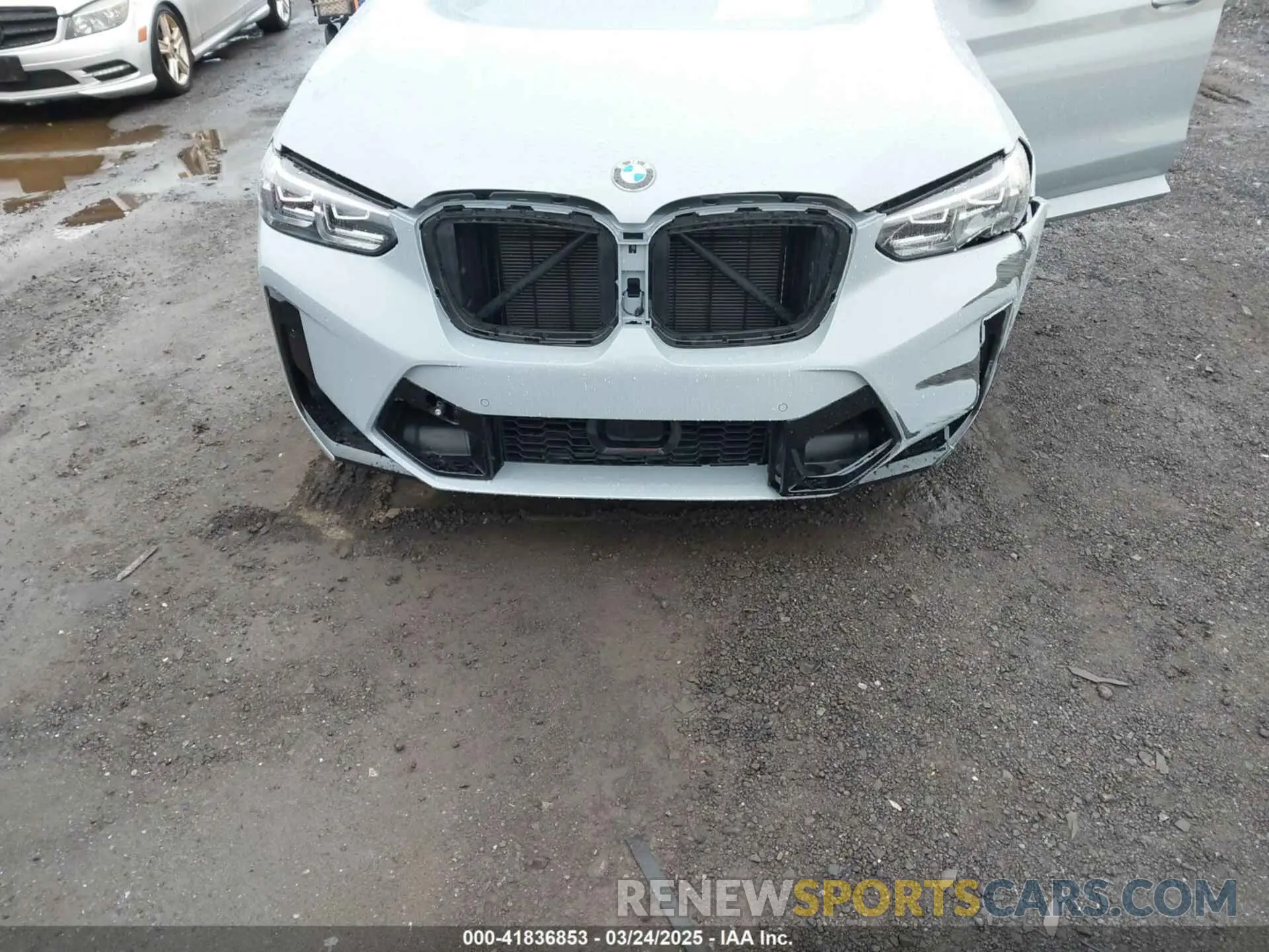 6 fotografías del automóvil dañado 5YM13EC00R9W09223 BMW X3 M 2024