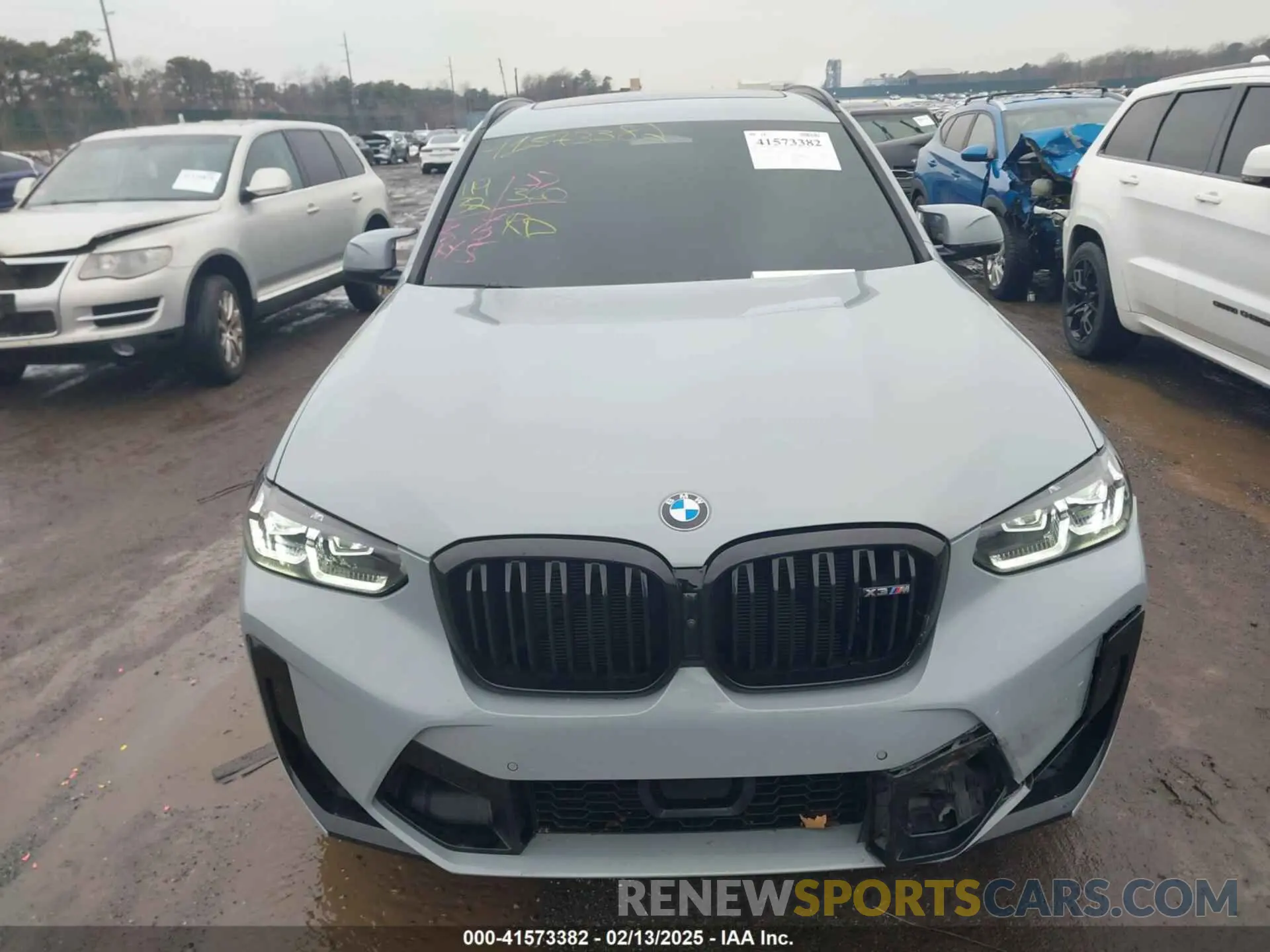 12 fotografías del automóvil dañado 5YM13EC05R9U21409 BMW X3 M 2024