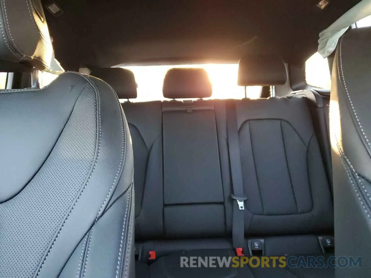 10 fotografías del automóvil dañado 5UX83DP08P9R98152 BMW X3 M40I 2023