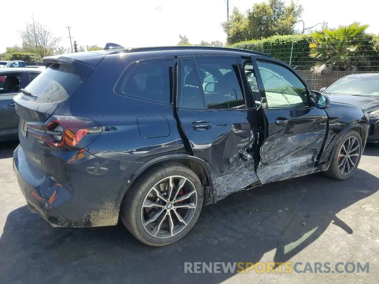 3 fotografías del automóvil dañado 5UX83DP0XP9P56592 BMW X3 M40I 2023
