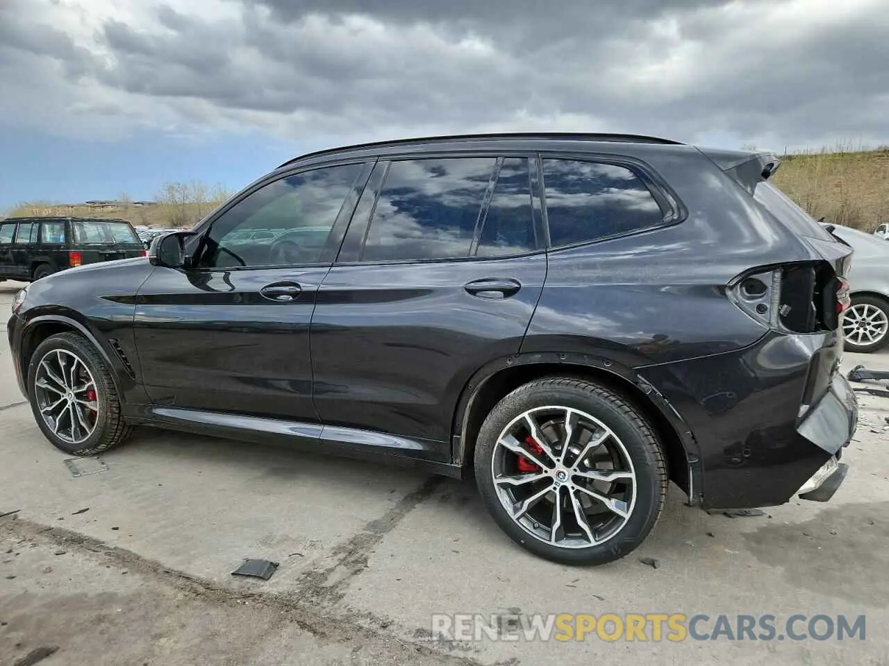2 fotografías del automóvil dañado 5UX83DP0XP9P69052 BMW X3 M40I 2023