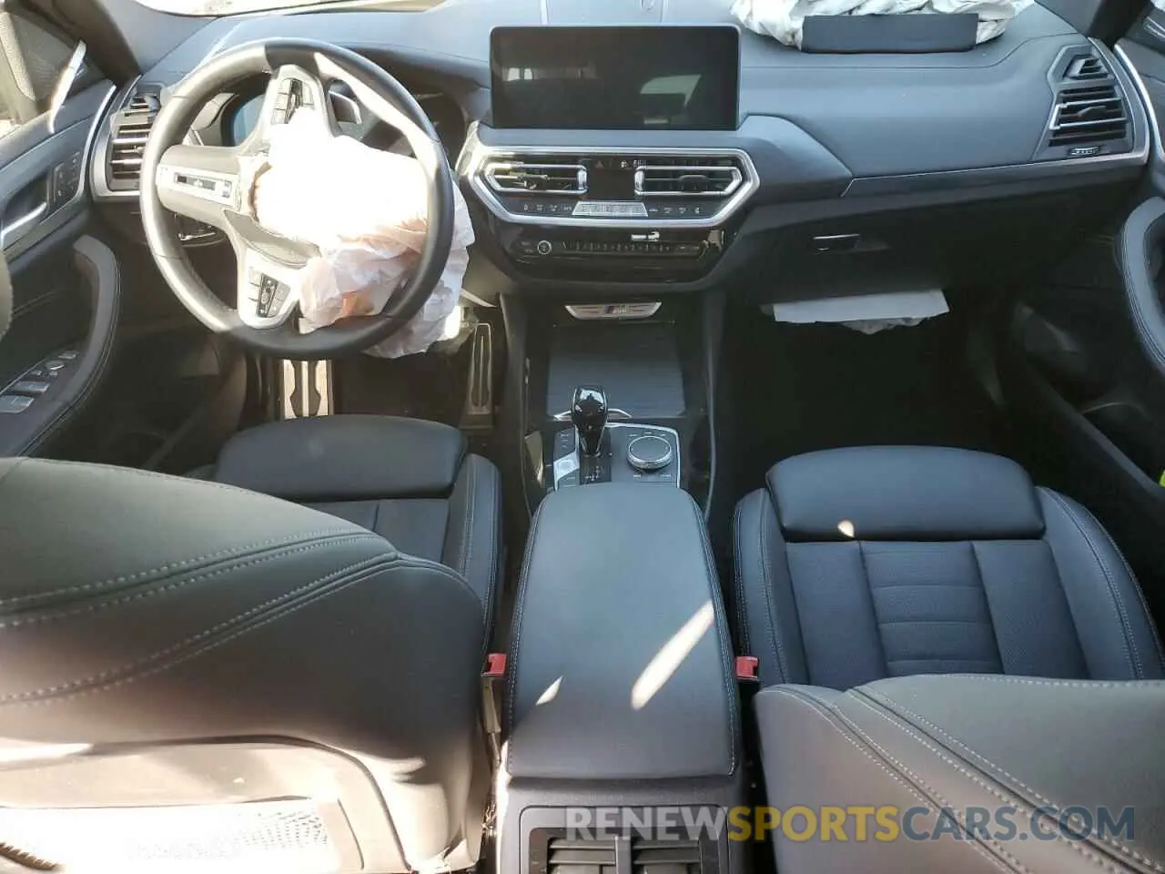 8 fotografías del automóvil dañado 5UX83DP04R9T98800 BMW X3 M40I 2024