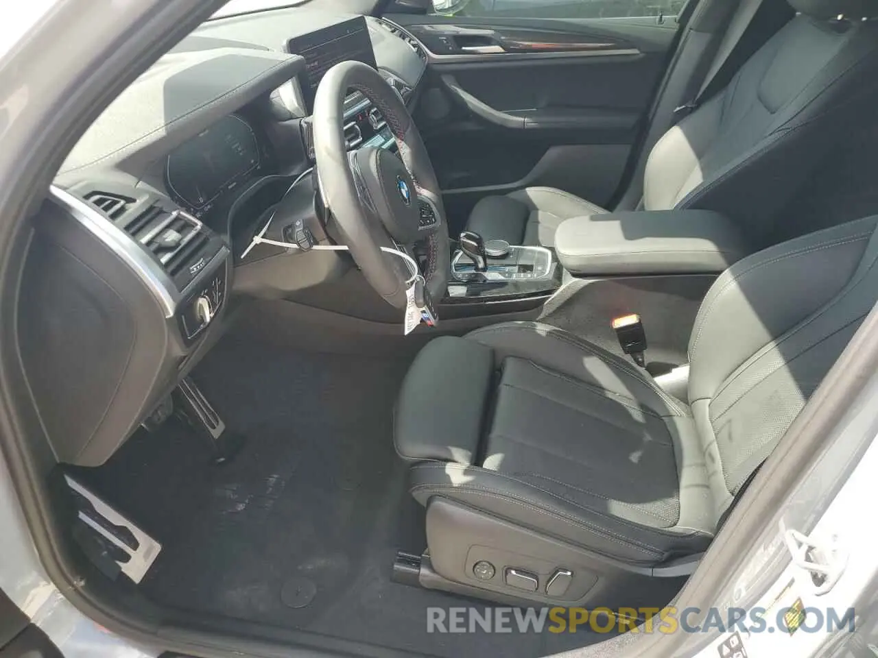 7 fotografías del automóvil dañado 5UX83DP09R9W77482 BMW X3 M40I 2024