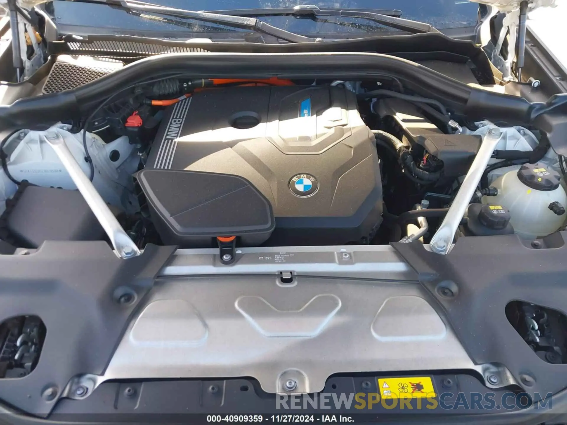 10 fotografías del automóvil dañado 5UXTS1C05L9D29500 BMW X3 PHEV 2020