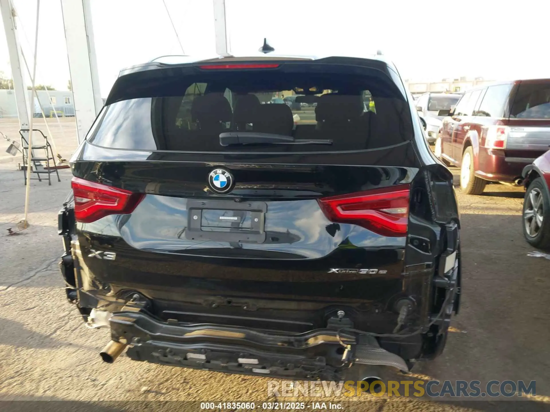 17 fotografías del automóvil dañado 5UXTS1C06M9E14489 BMW X3 PHEV 2021