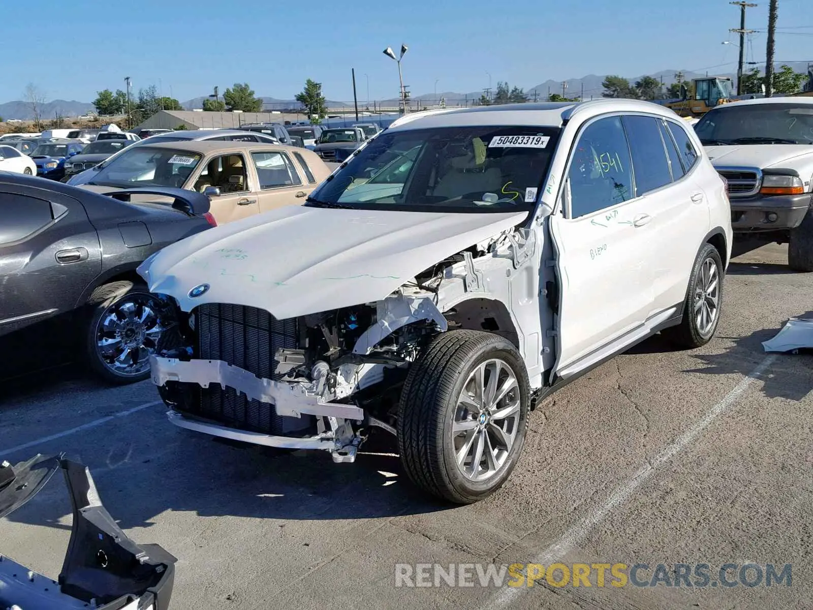 2 fotografías del automóvil dañado 5UXTR7C55KLR52981 BMW X3 SDRIVE3 2019