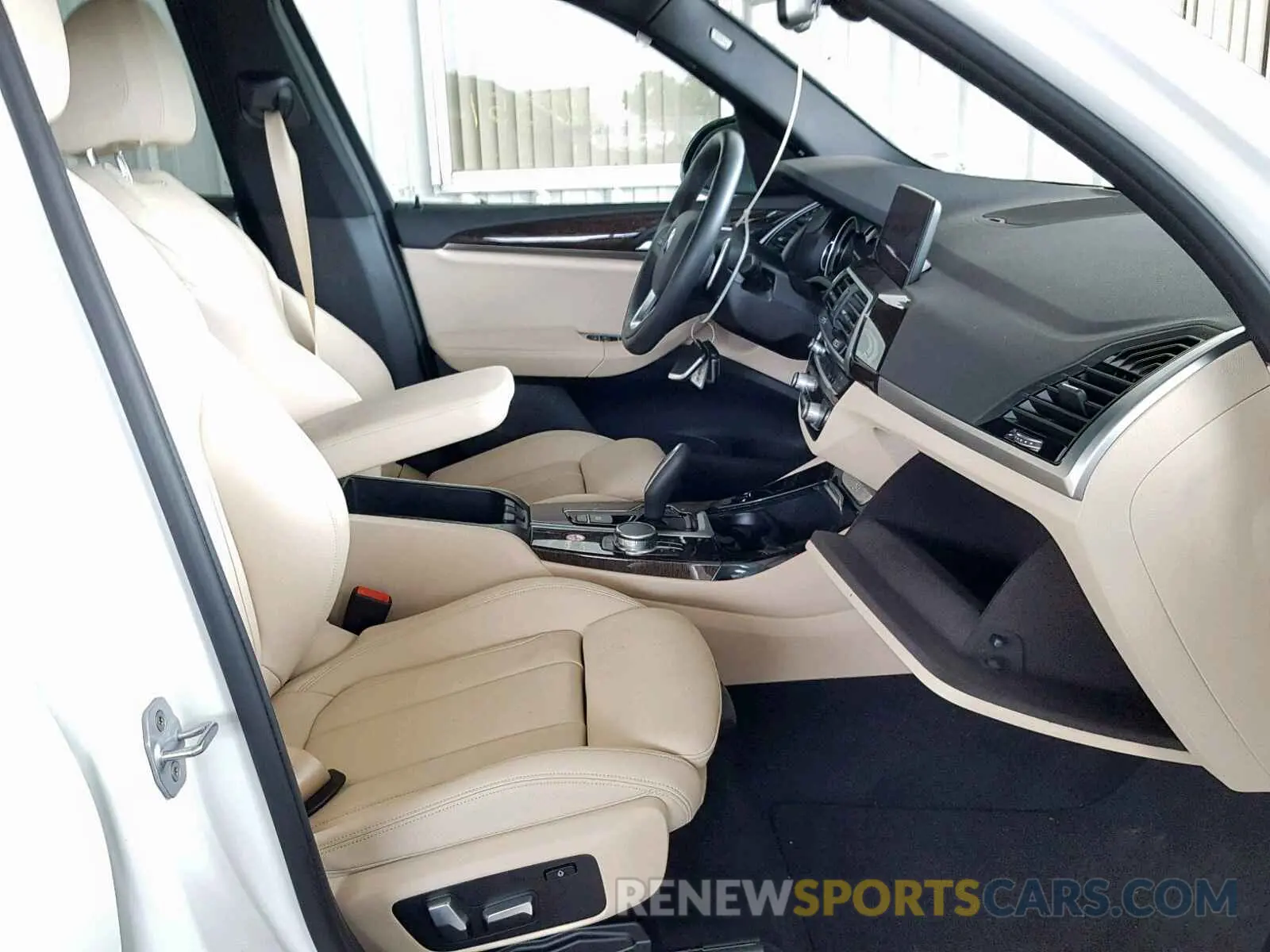 5 fotografías del automóvil dañado 5UXTR7C57KLF28544 BMW X3 SDRIVE3 2019