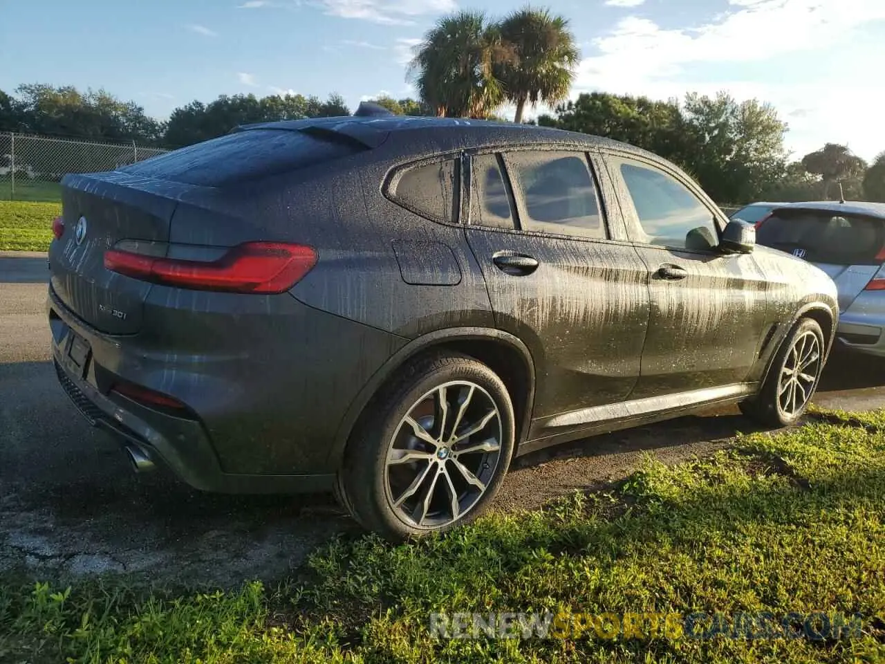 3 fotografías del automóvil dañado 5UX2V1C00L9D10226 BMW X4 2020