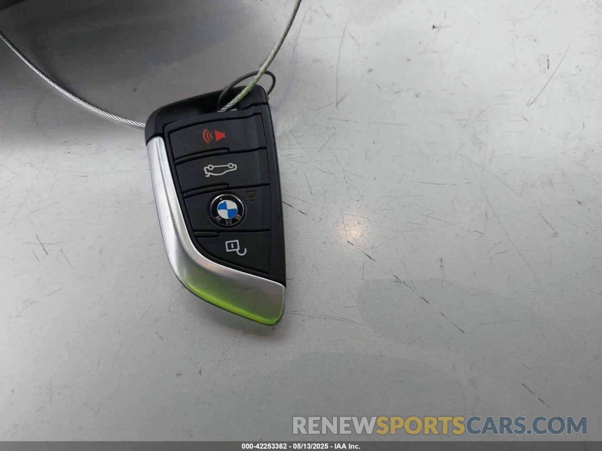 11 fotografías del automóvil dañado 5UX2V1C02LLE68148 BMW X4 2020