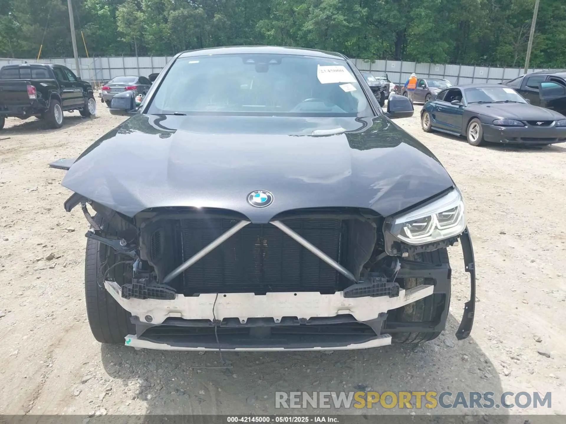 13 fotografías del automóvil dañado 5UX2V1C09LLE68082 BMW X4 2020