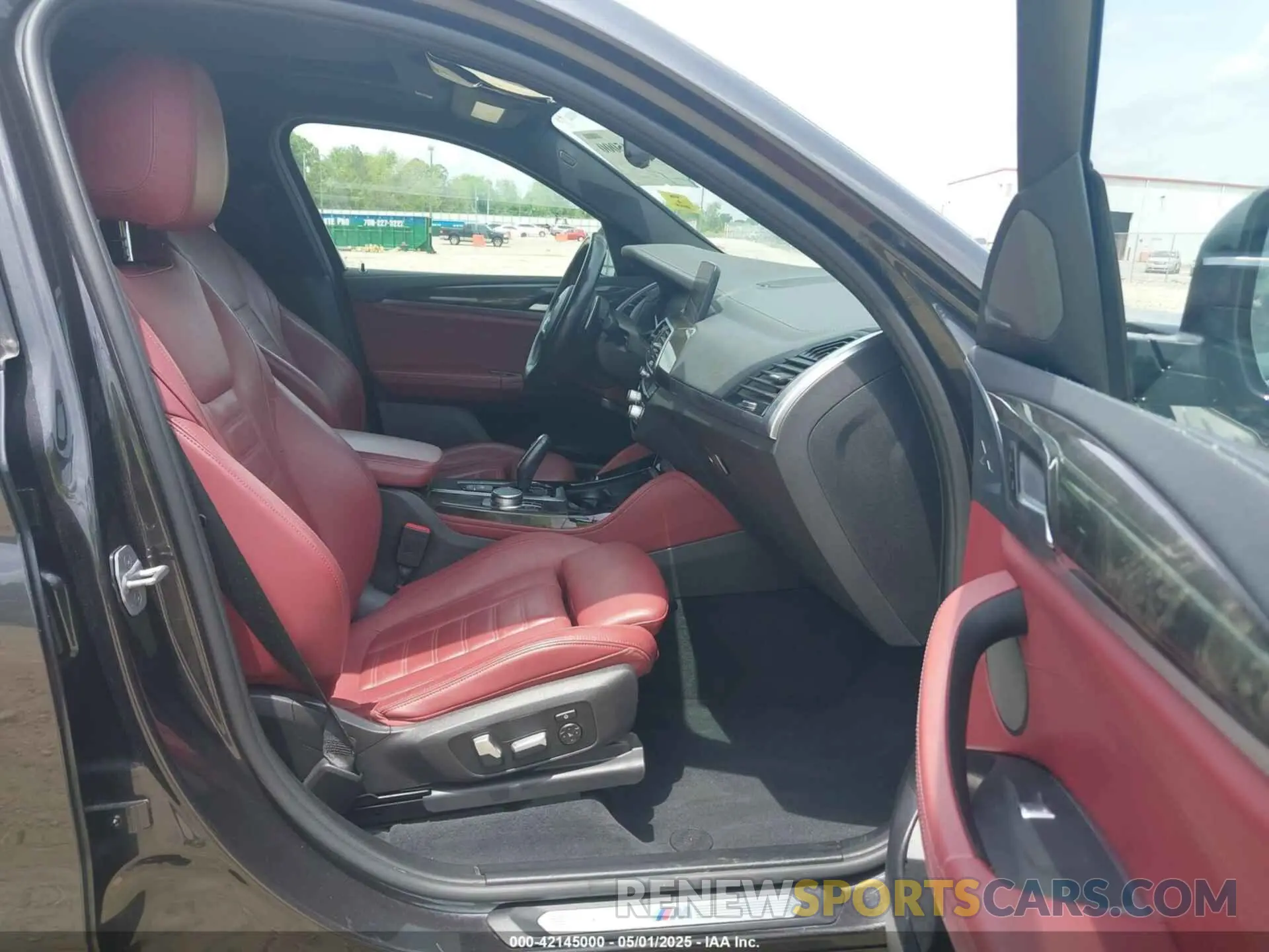 5 fotografías del automóvil dañado 5UX2V1C09LLE68082 BMW X4 2020