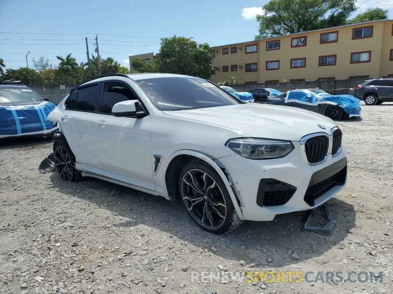 4 fotografías del automóvil dañado 5YMUJ0C00LLU67228 BMW X4 2020