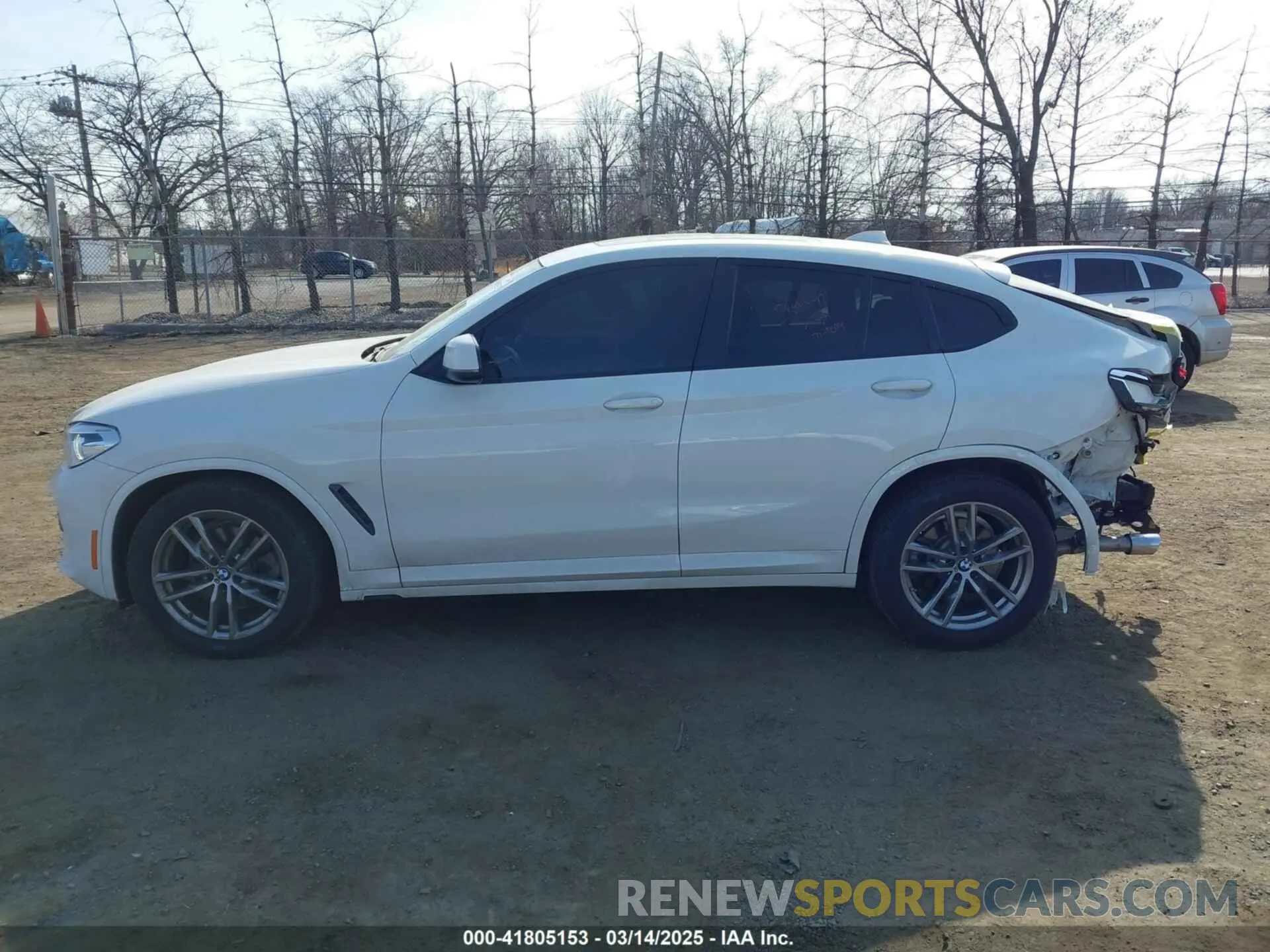 15 fotografías del automóvil dañado 5UX2V1C01M9F26524 BMW X4 2021