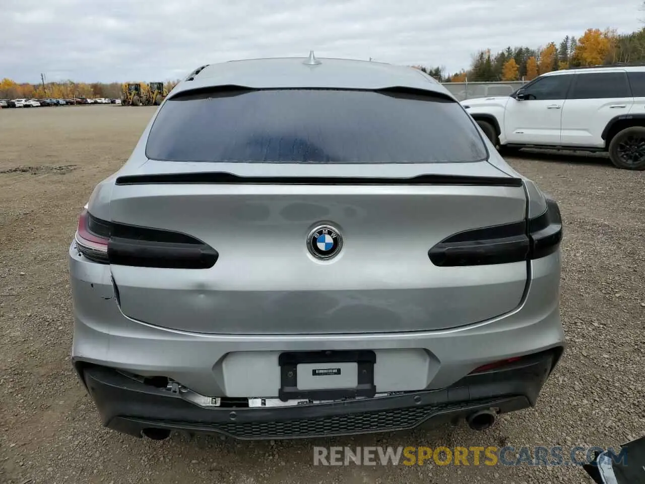 6 fotografías del automóvil dañado 5UX2V1C01M9H50957 BMW X4 2021