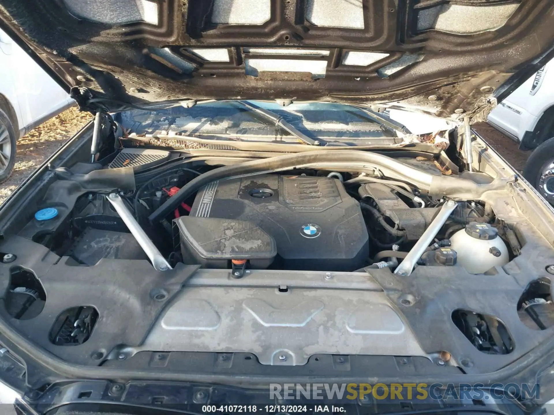 10 fotografías del automóvil dañado 5UX2V1C0XM9E92650 BMW X4 2021