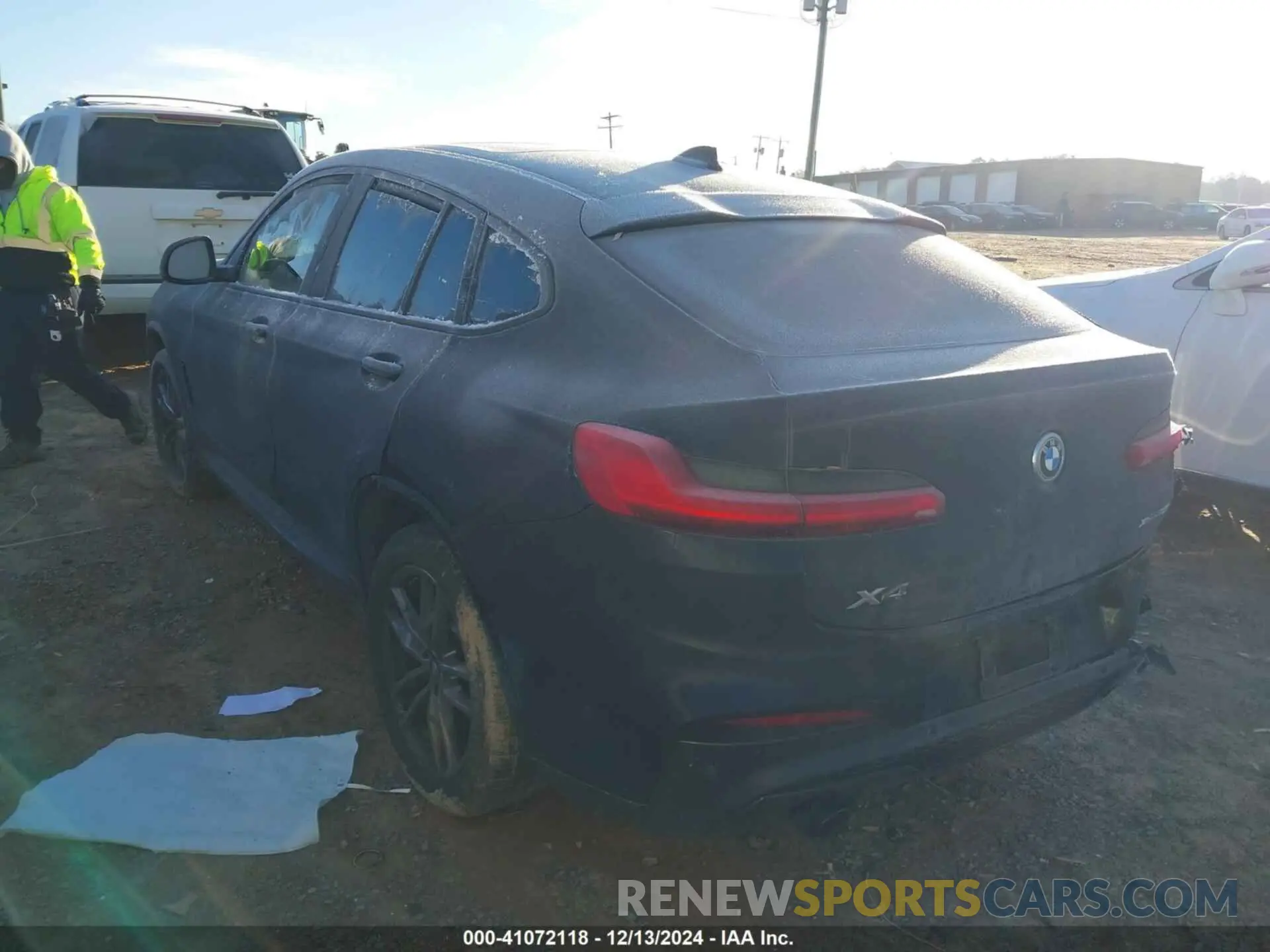 3 fotografías del automóvil dañado 5UX2V1C0XM9E92650 BMW X4 2021