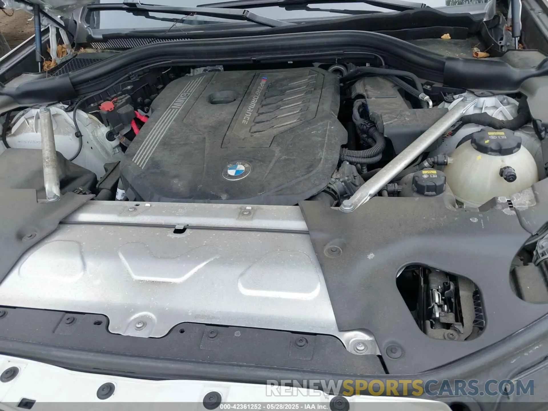 10 fotografías del automóvil dañado 5UX2V5C05M9H42920 BMW X4 2021