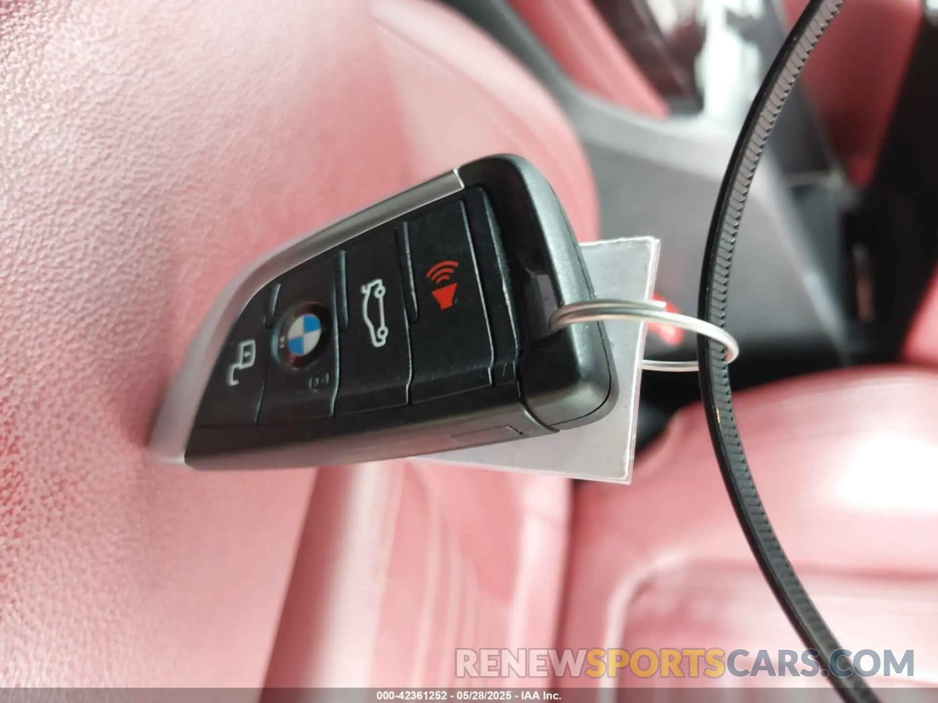 11 fotografías del automóvil dañado 5UX2V5C05M9H42920 BMW X4 2021