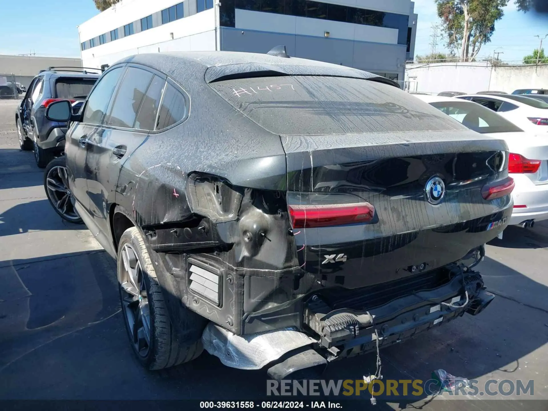 3 fotografías del automóvil dañado 5UX2V5C09M9E71182 BMW X4 2021