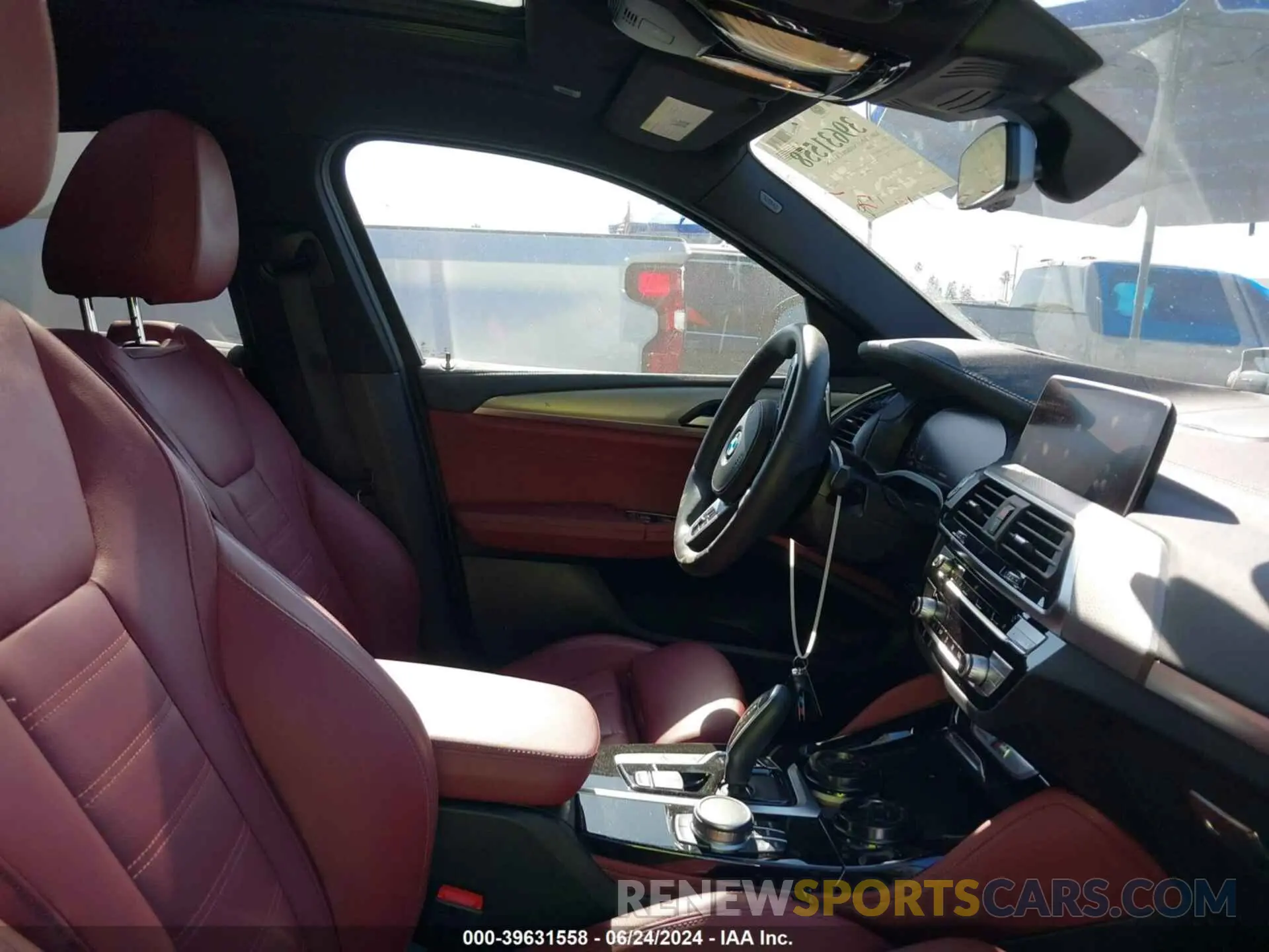 5 fotografías del automóvil dañado 5UX2V5C09M9E71182 BMW X4 2021