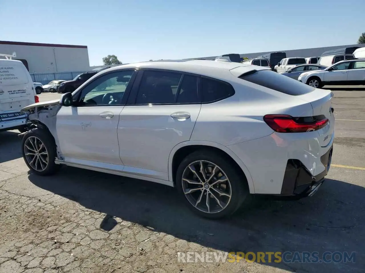 2 fotografías del automóvil dañado 5UX33DT08N9L21602 BMW X4 2022