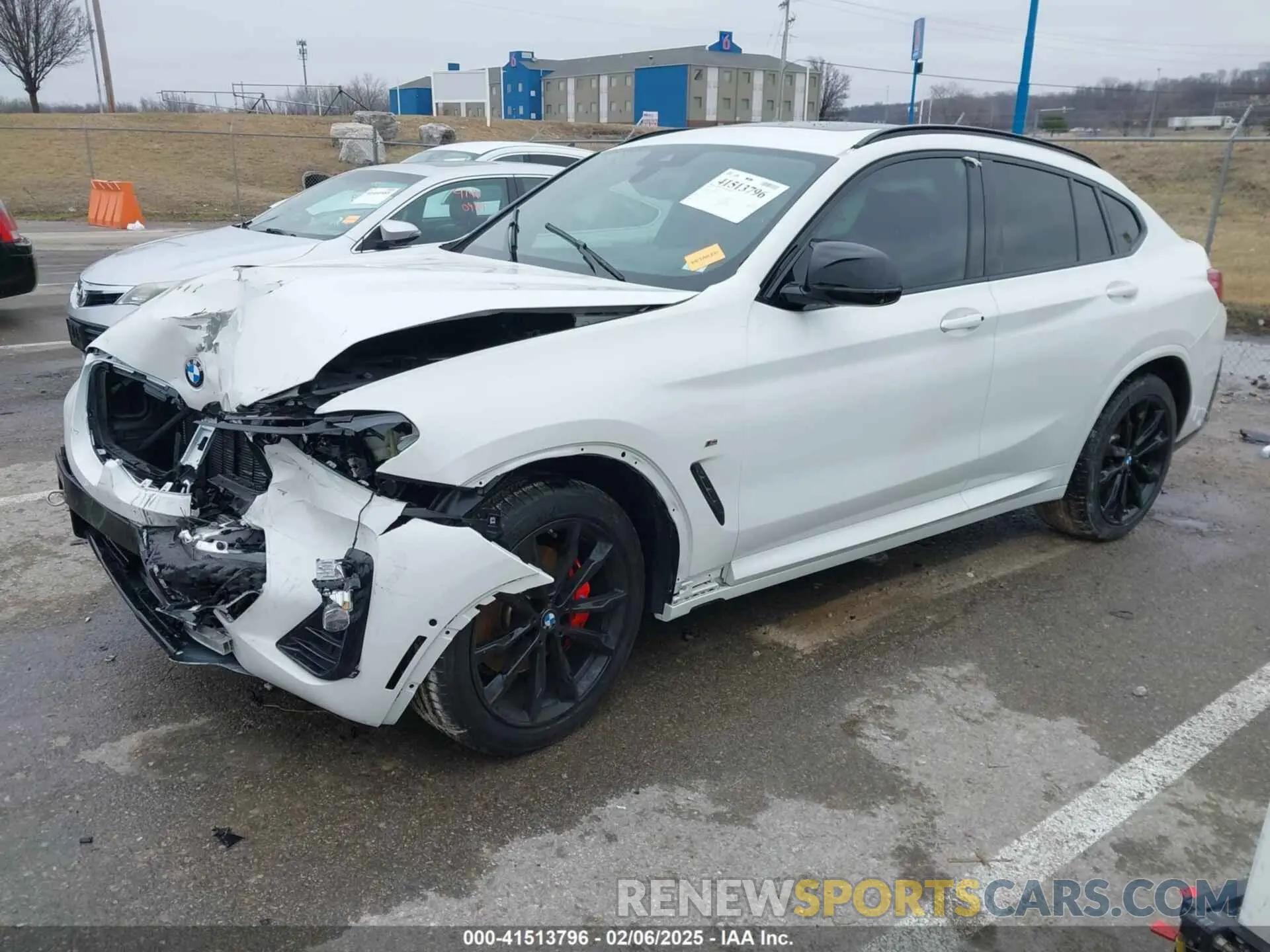 2 fotografías del automóvil dañado 5UX43DT06N9M66481 BMW X4 2022