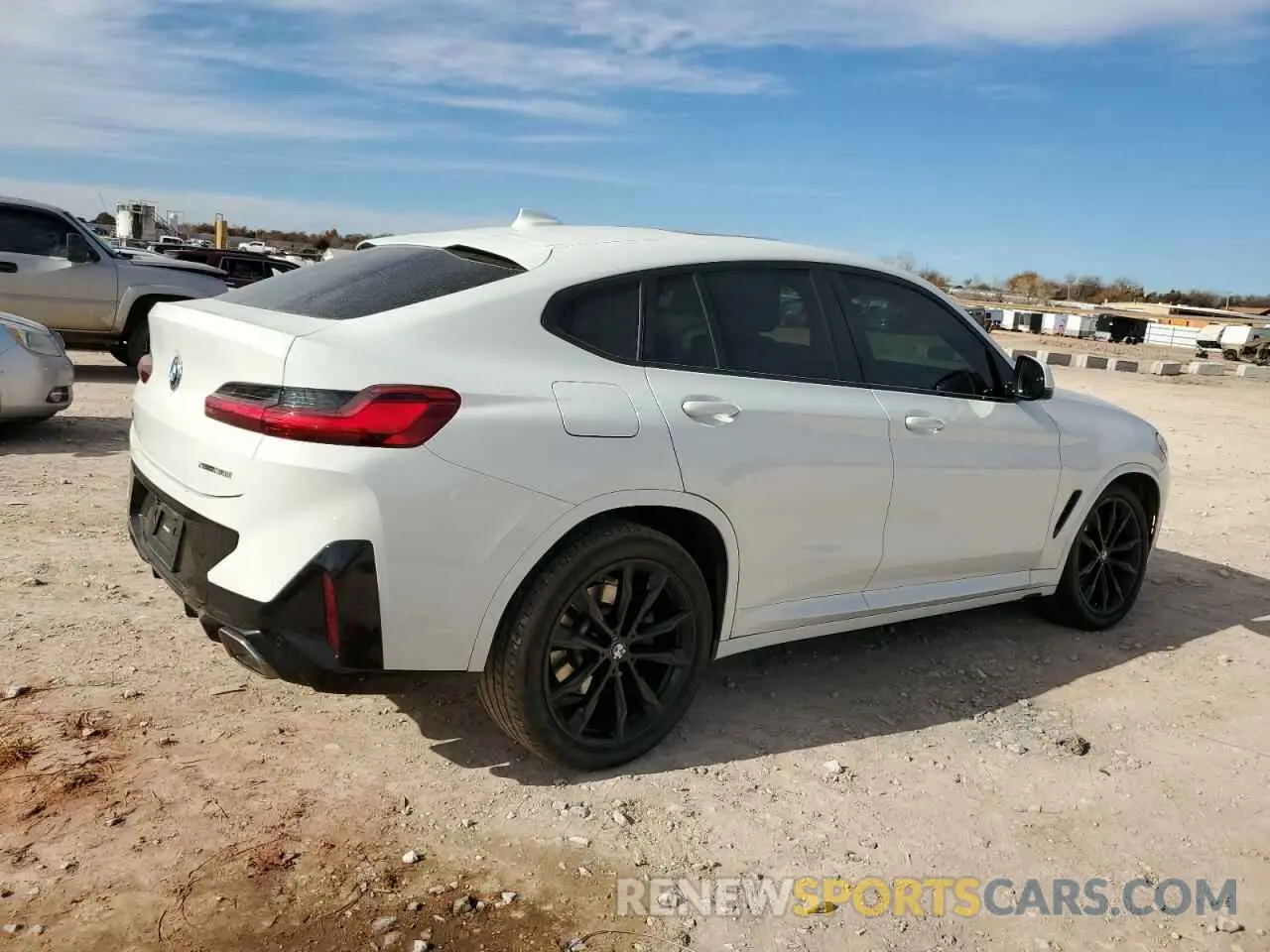 3 fotografías del automóvil dañado 5UX33DT01P9P53029 BMW X4 2023