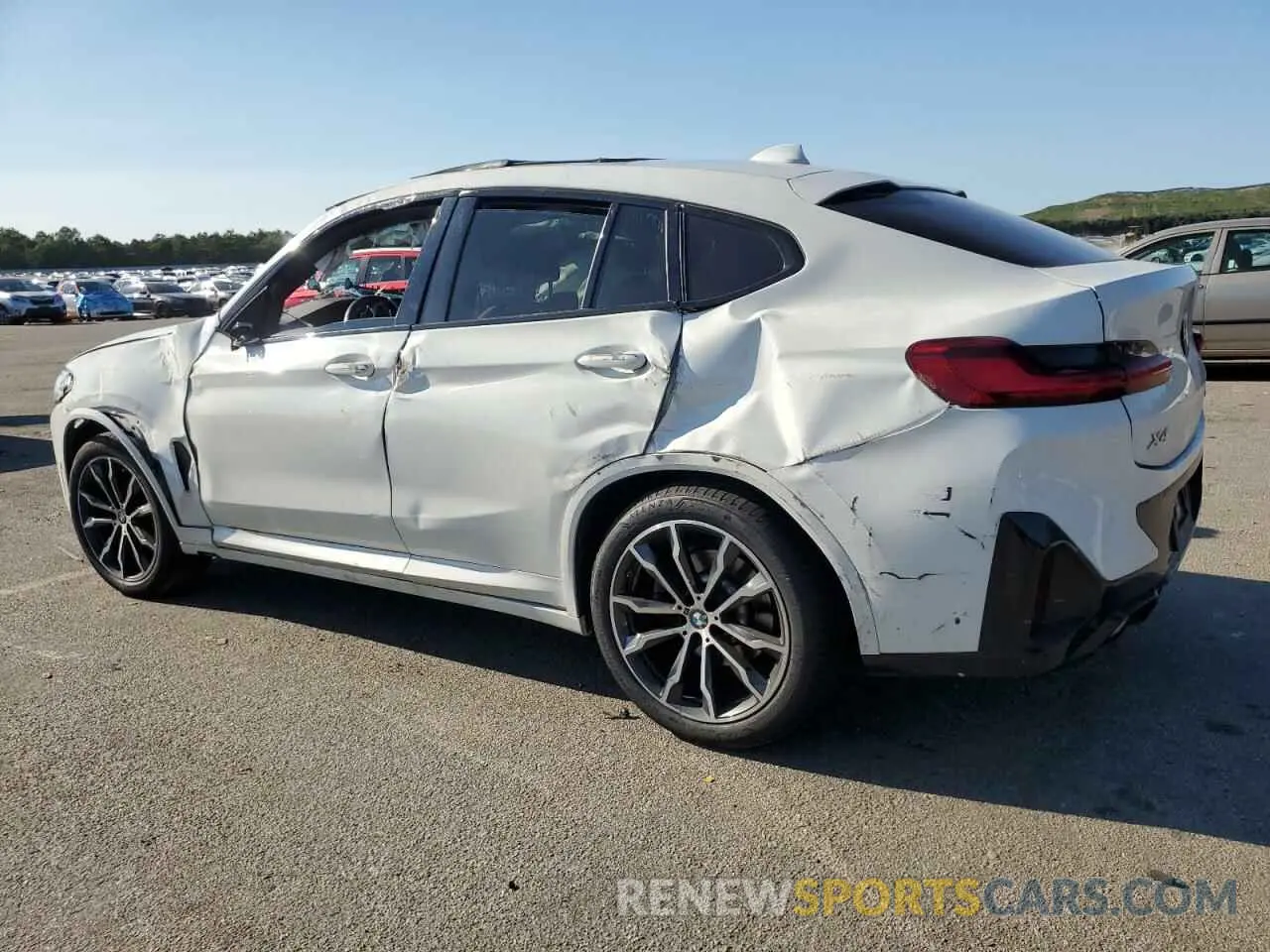 2 fotografías del automóvil dañado 5UX33DT08P9R08076 BMW X4 2023