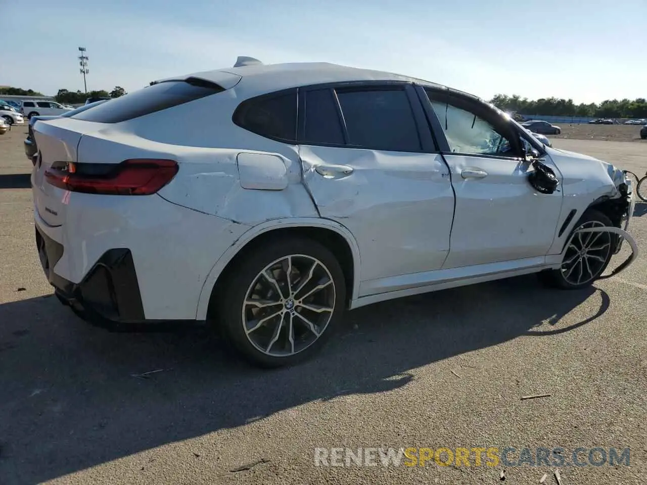 3 fotografías del automóvil dañado 5UX33DT08P9R08076 BMW X4 2023