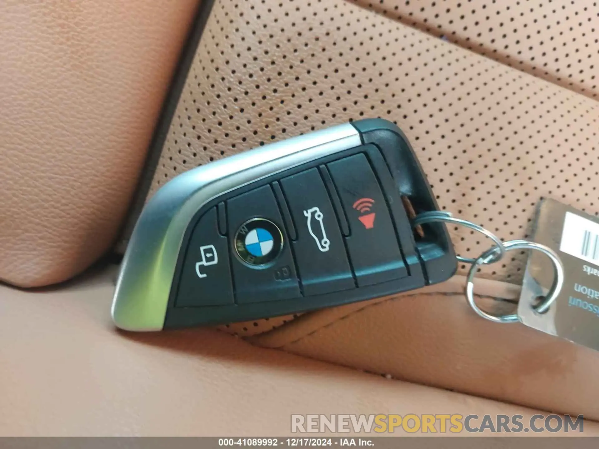 11 fotografías del automóvil dañado 5UX43DT03P9R26280 BMW X4 2023