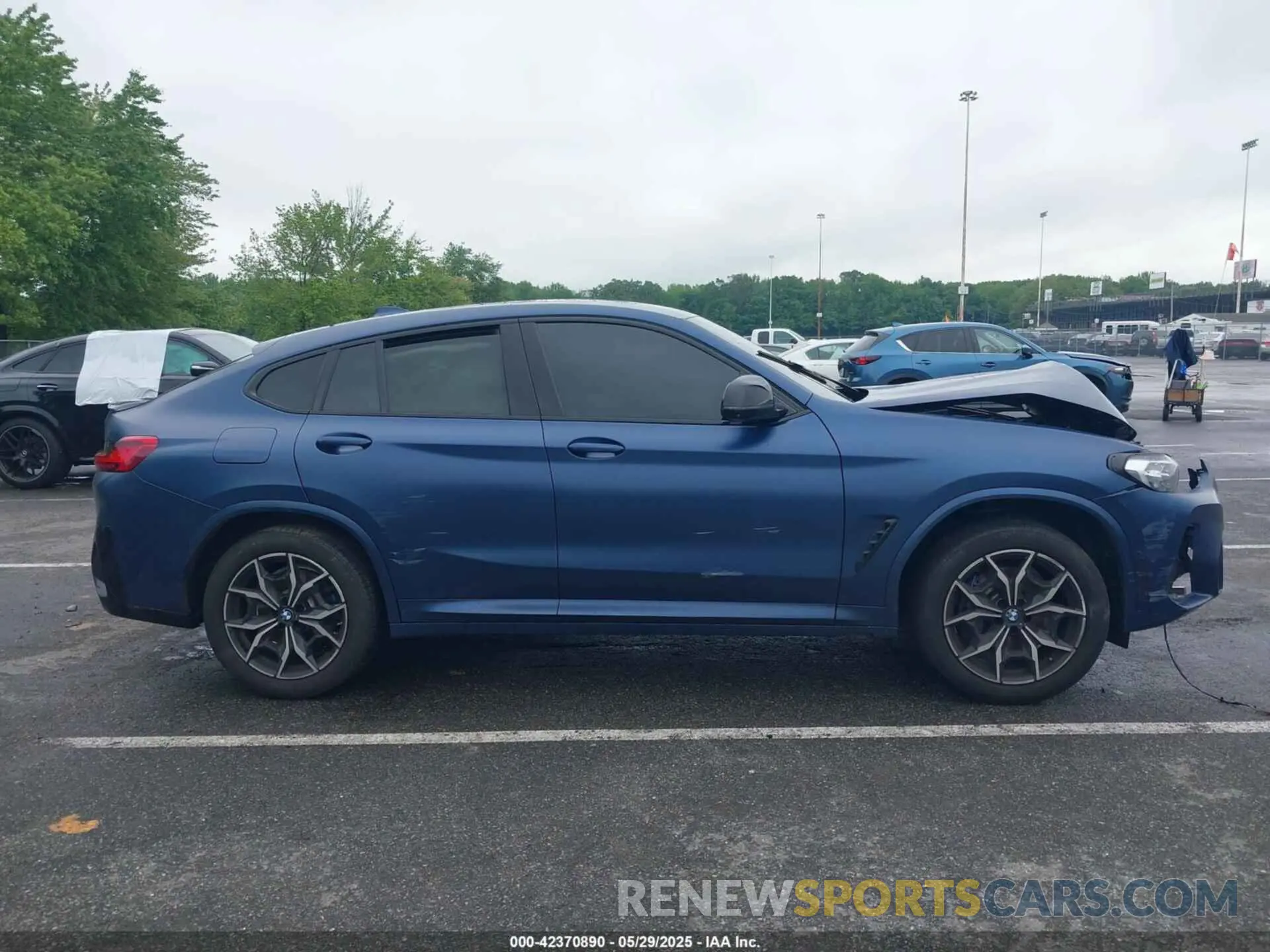 14 fotografías del automóvil dañado 5UX43DT04P9P31854 BMW X4 2023