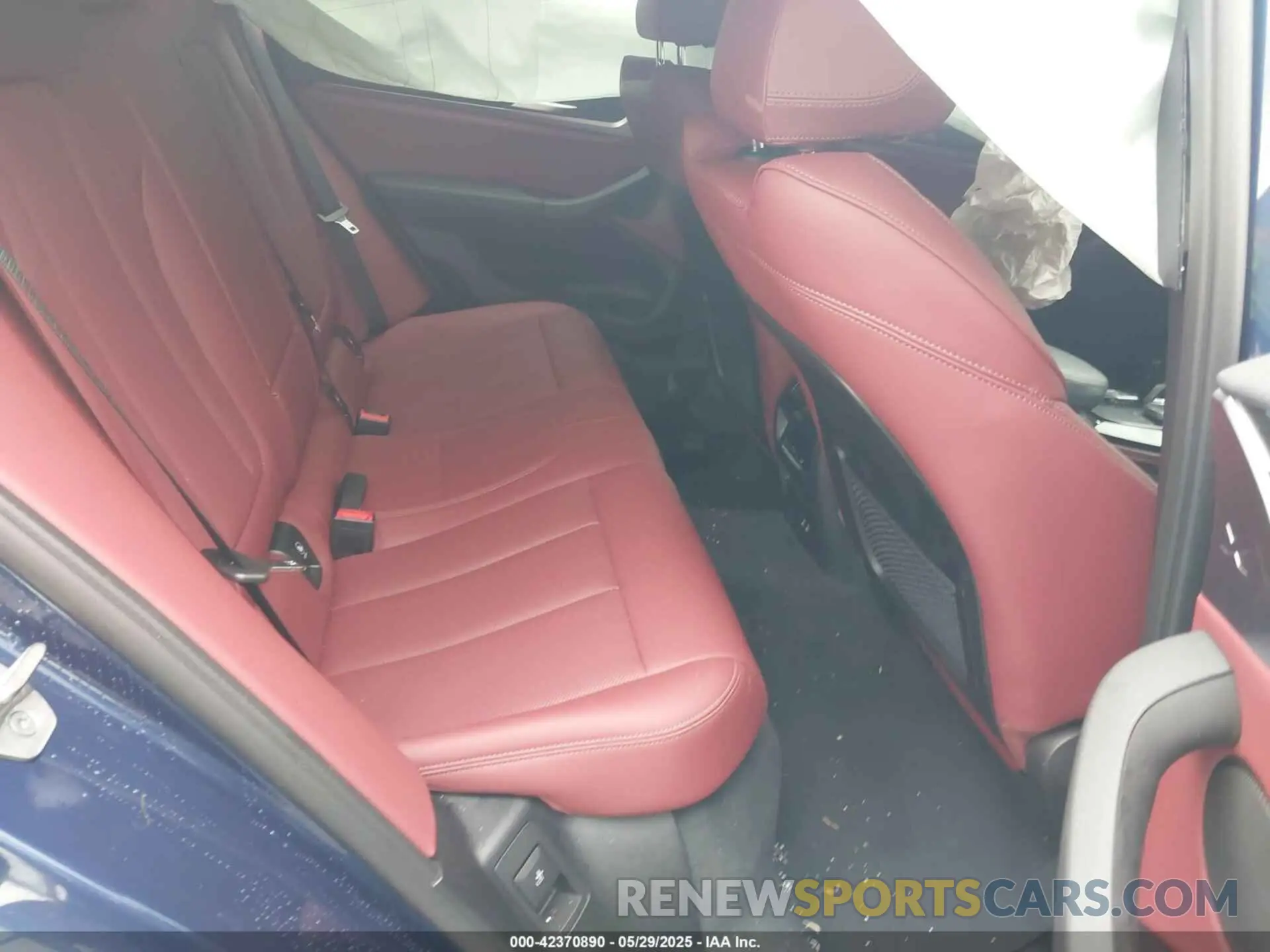 8 fotografías del automóvil dañado 5UX43DT04P9P31854 BMW X4 2023