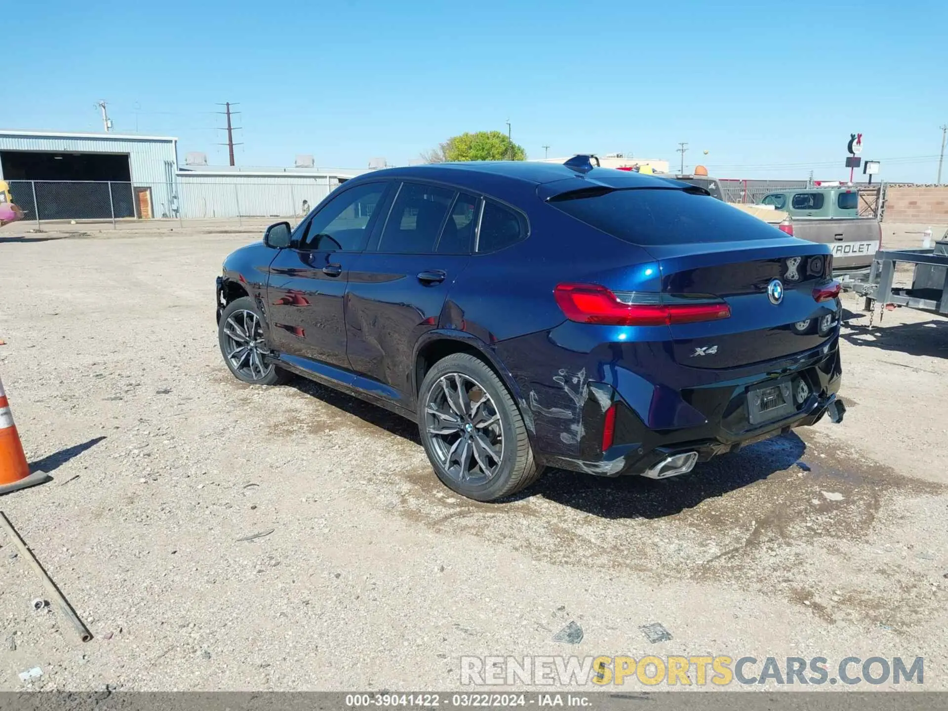 3 fotografías del automóvil dañado 5UX33DT07R9U33670 BMW X4 2024