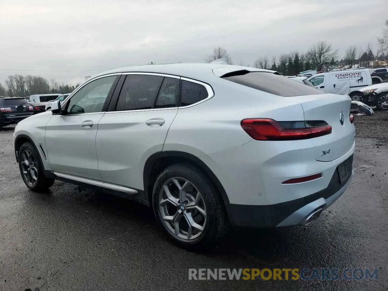2 fotografías del automóvil dañado 5UX33DT08R9W61919 BMW X4 2024