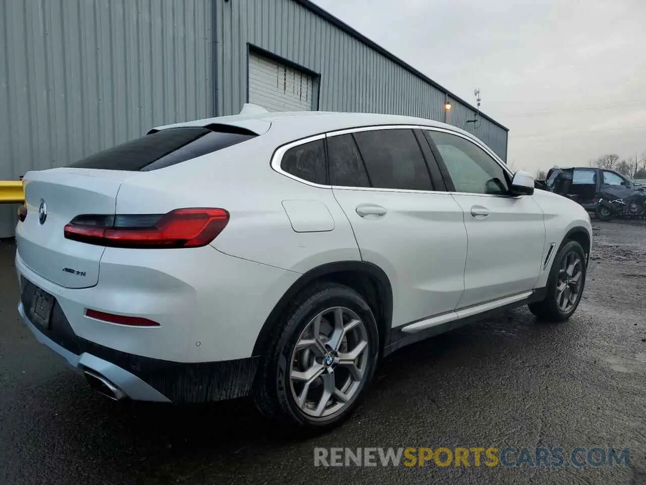 3 fotografías del automóvil dañado 5UX33DT08R9W61919 BMW X4 2024