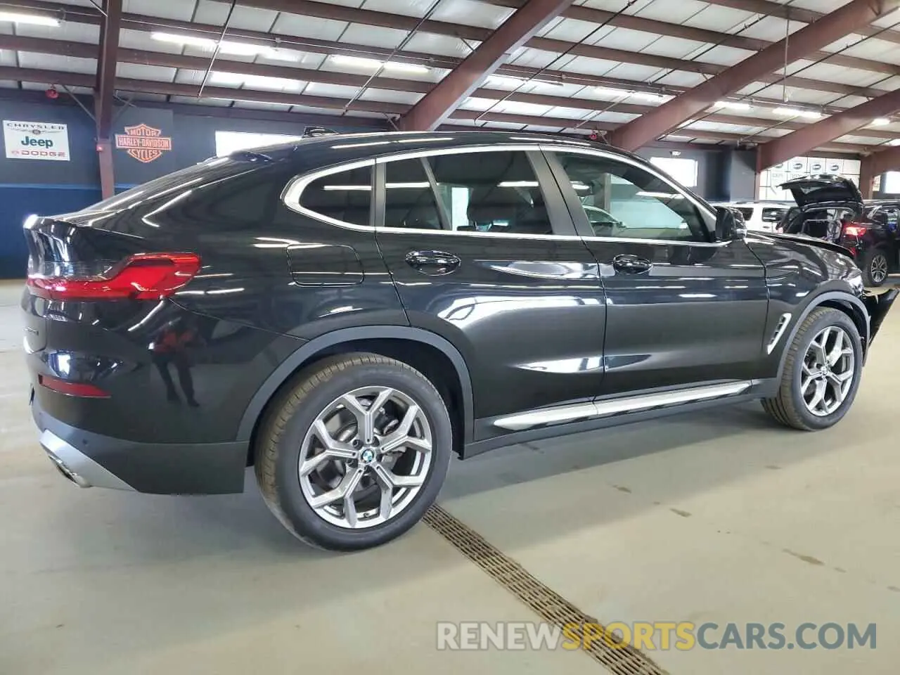 3 fotografías del automóvil dañado 5UX33DT06S9X61782 BMW X4 2025
