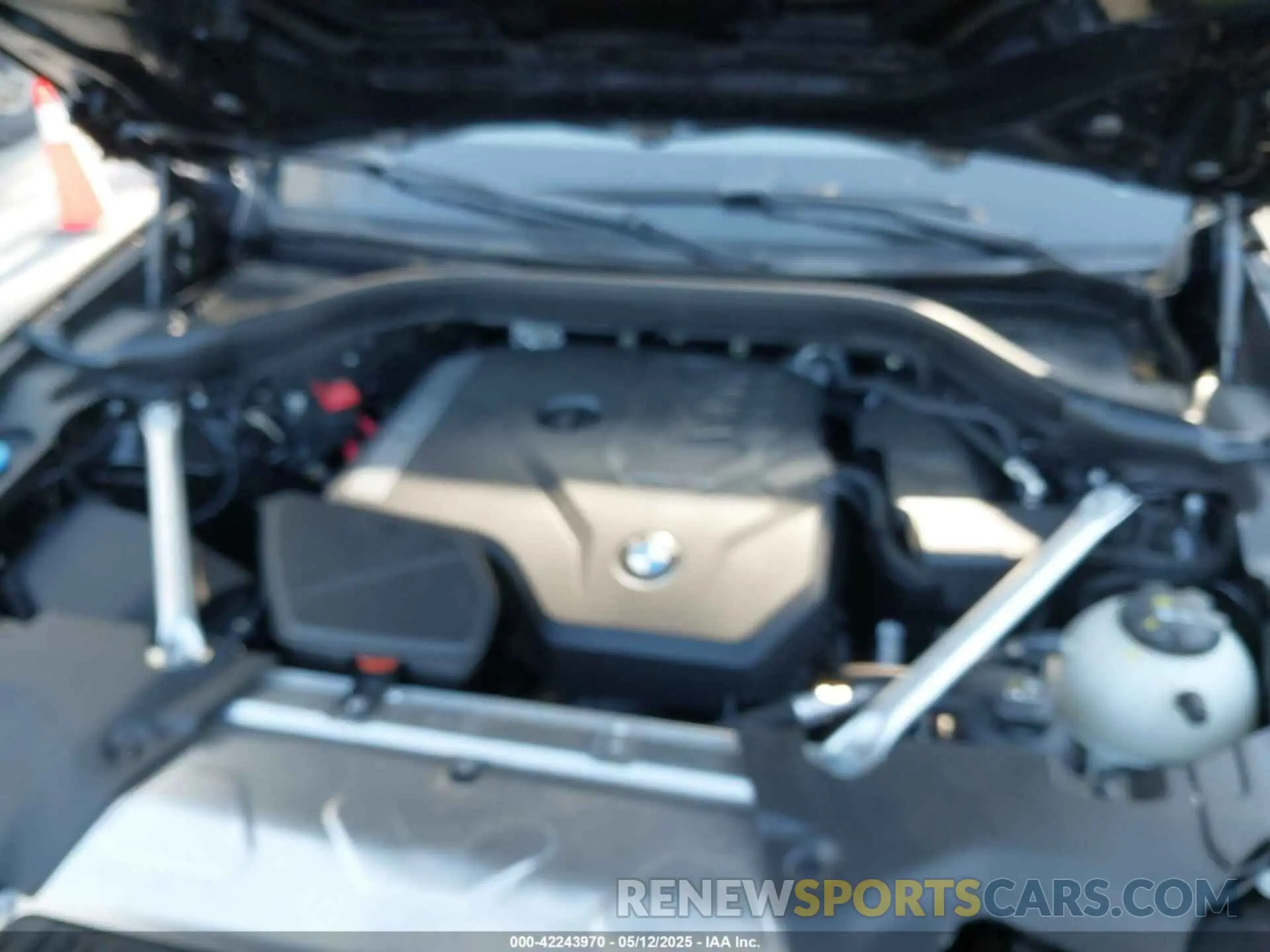 10 fotografías del automóvil dañado 5UX33DT06S9Y68475 BMW X4 2025