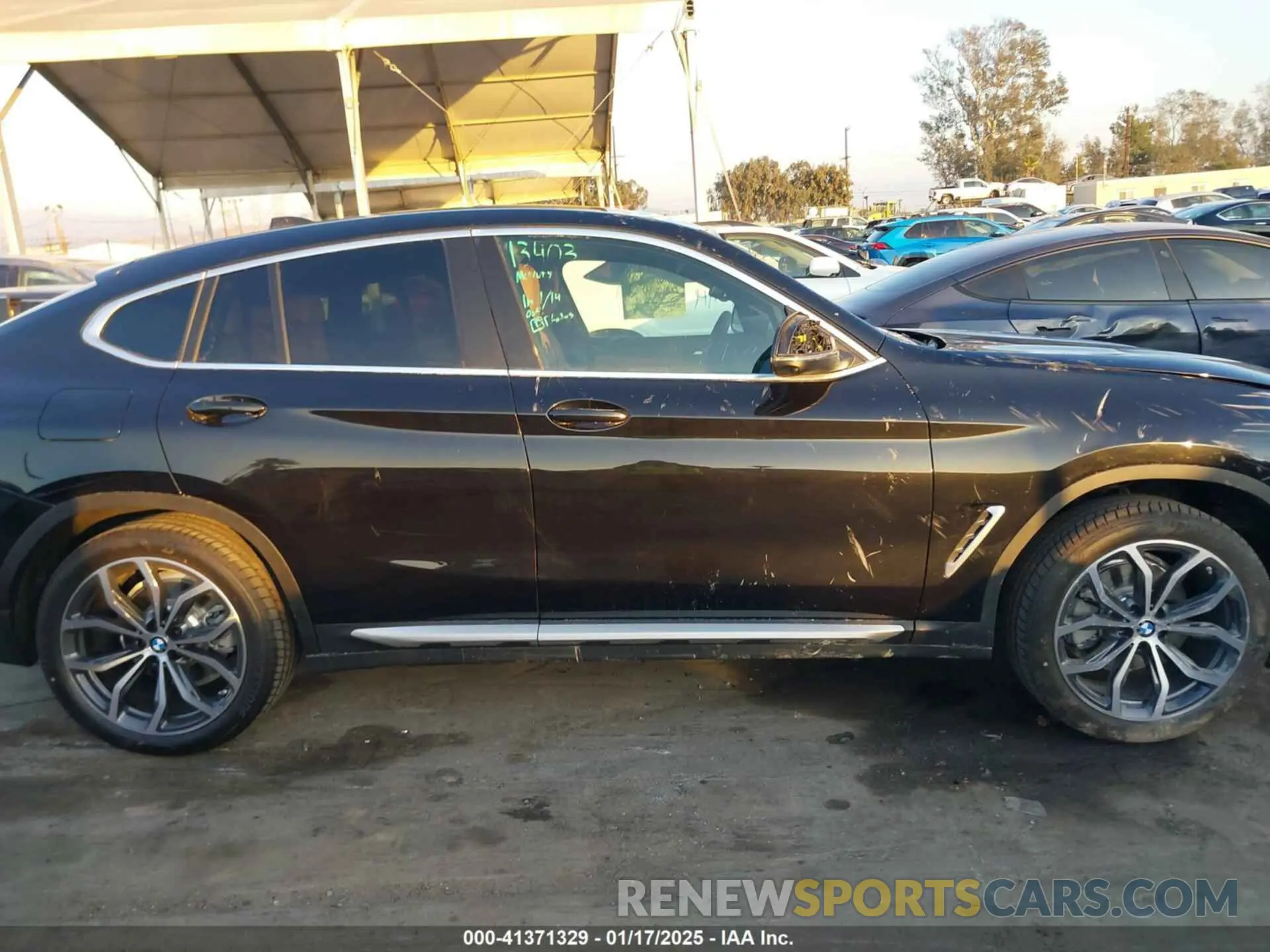 13 fotografías del automóvil dañado 5UX33DT07S9Y65925 BMW X4 2025