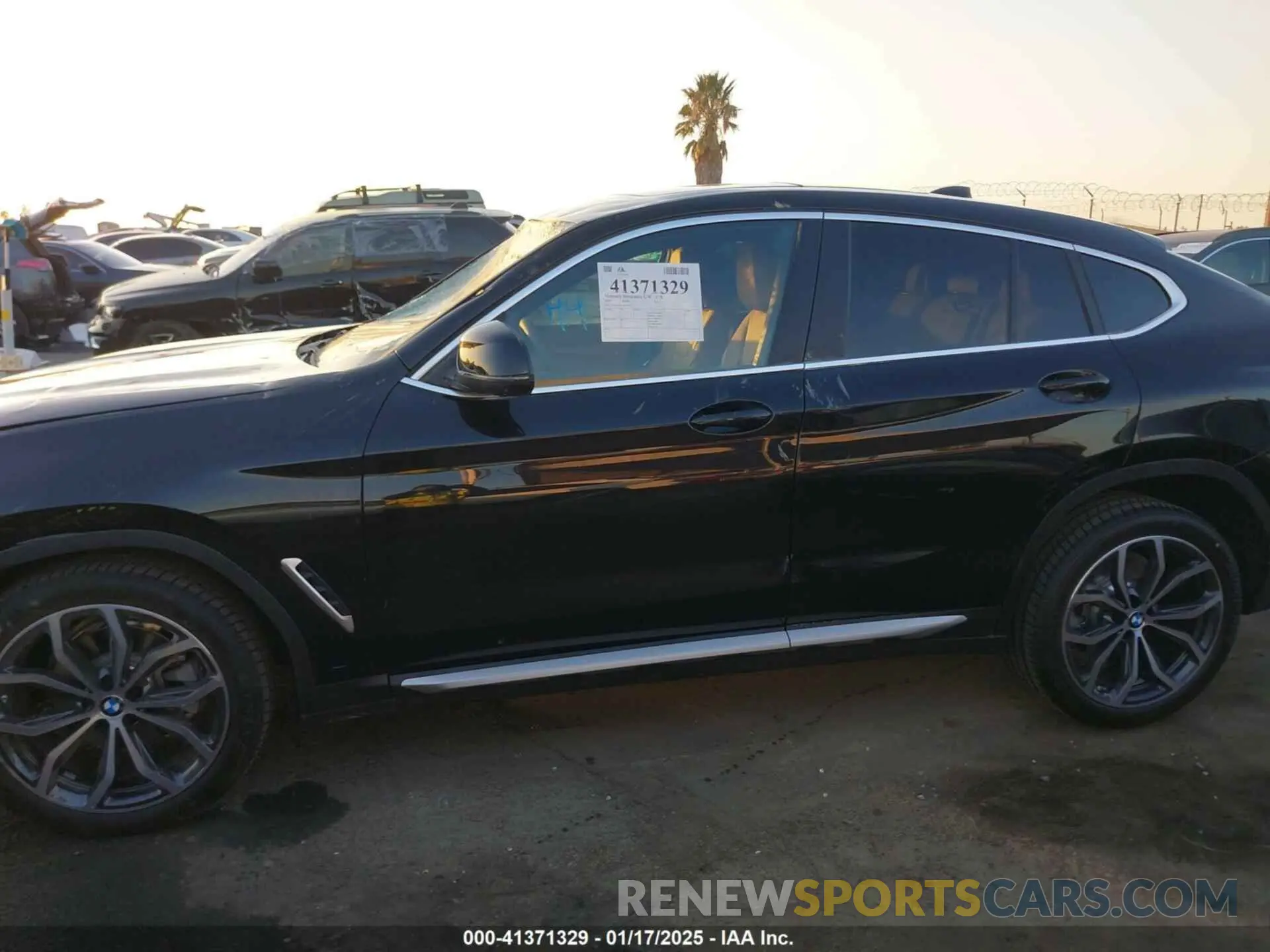 14 fotografías del automóvil dañado 5UX33DT07S9Y65925 BMW X4 2025