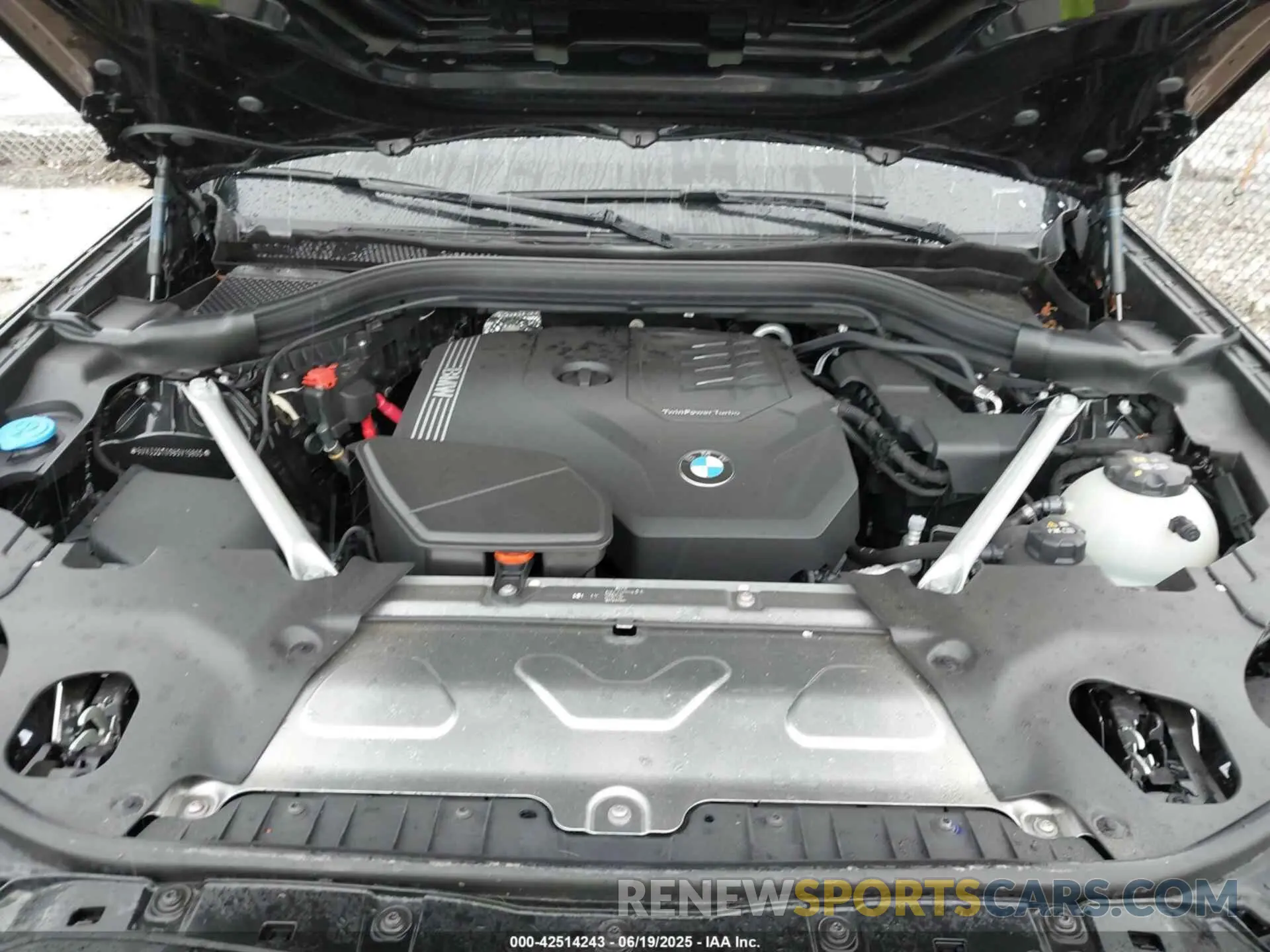 10 fotografías del automóvil dañado 5UX33DT09S9Y19805 BMW X4 2025
