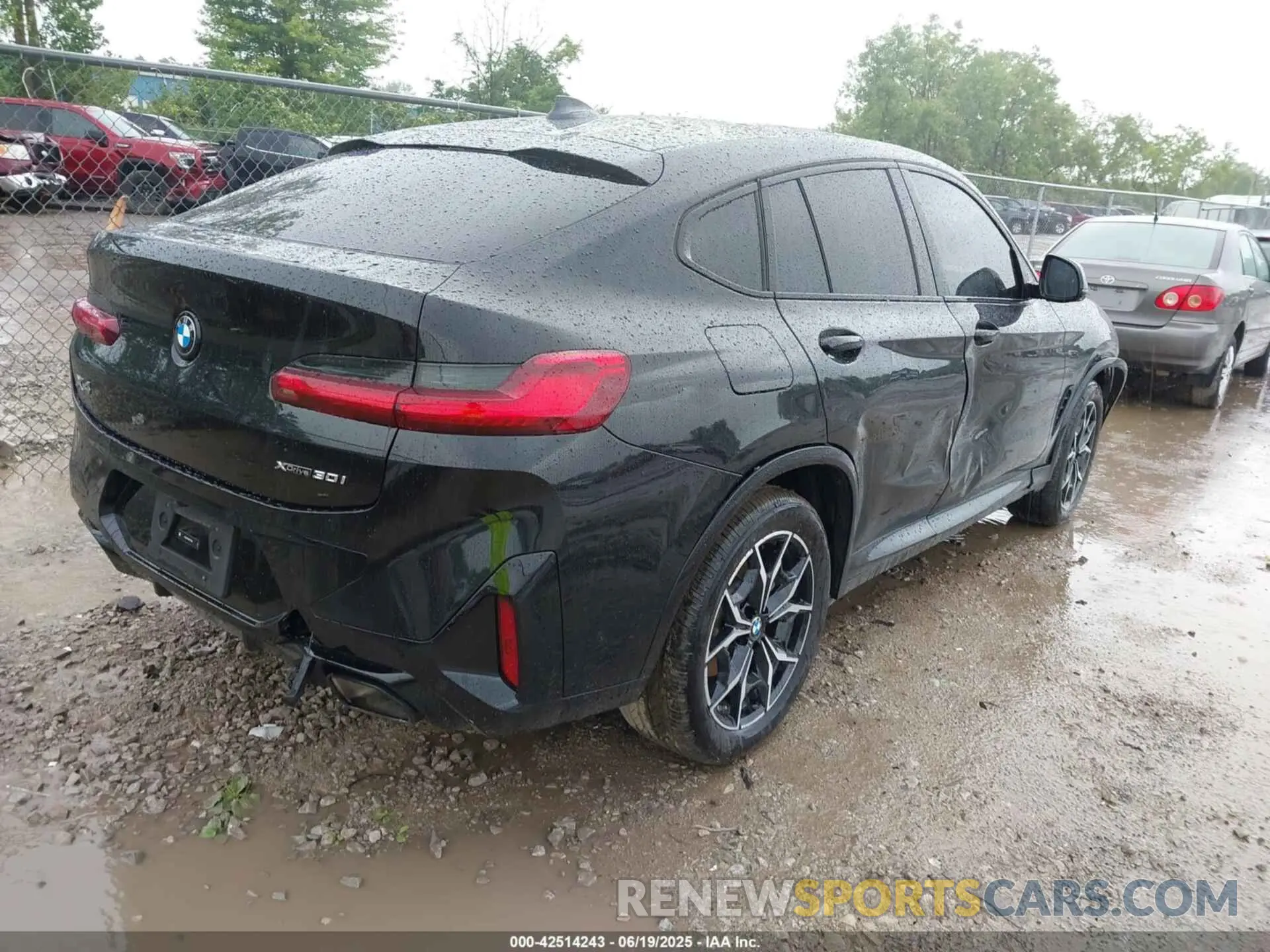 4 fotografías del automóvil dañado 5UX33DT09S9Y19805 BMW X4 2025
