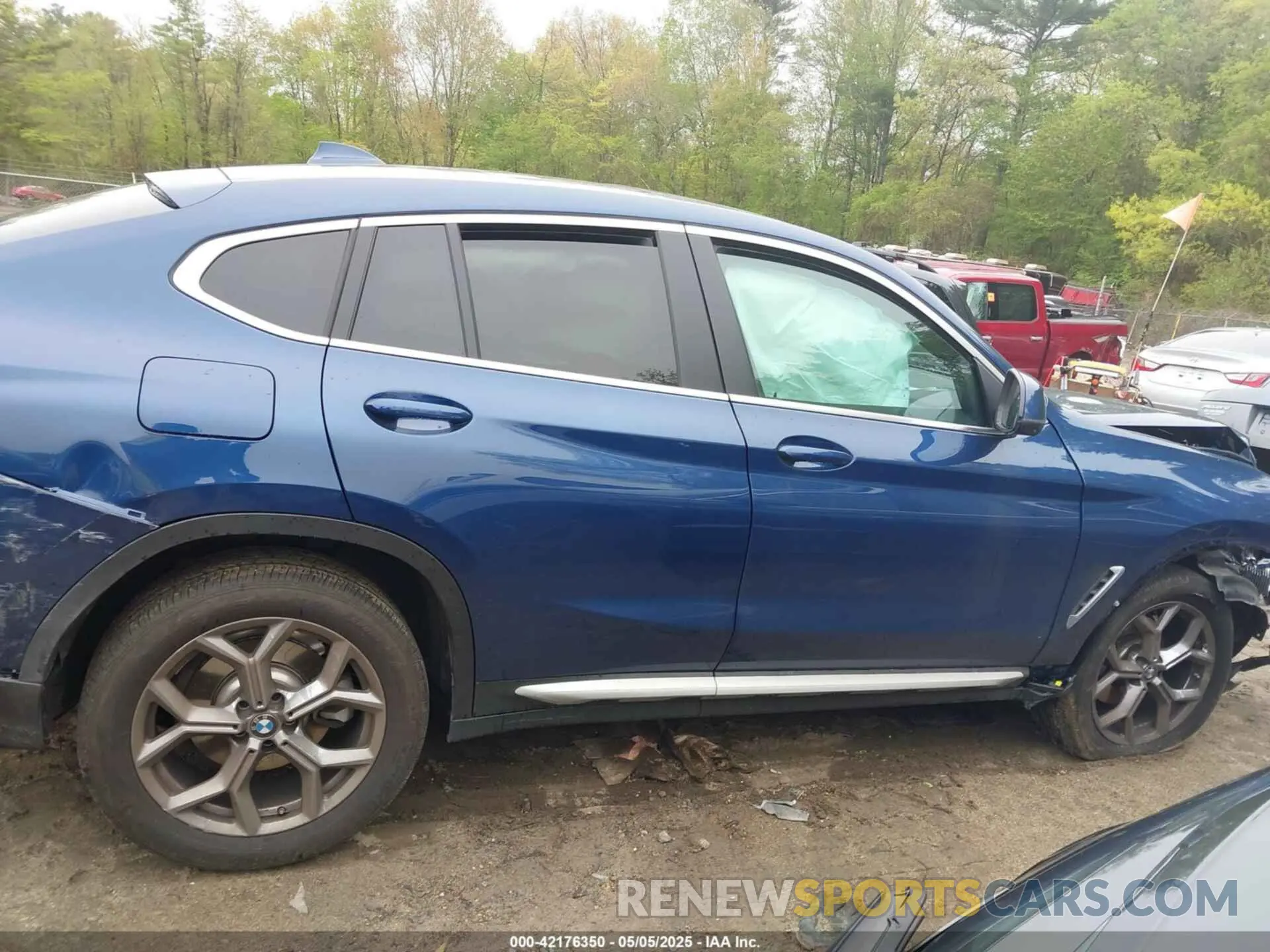 14 fotografías del automóvil dañado 5UX33DT0XS9X62966 BMW X4 2025