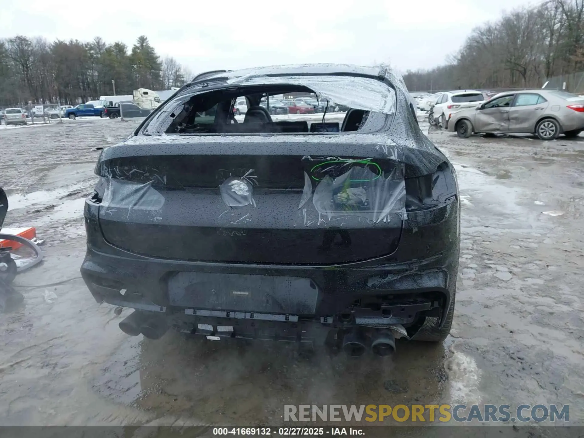 17 fotografías del automóvil dañado 5YMUJ0C01LLU67190 BMW X4 M 2020