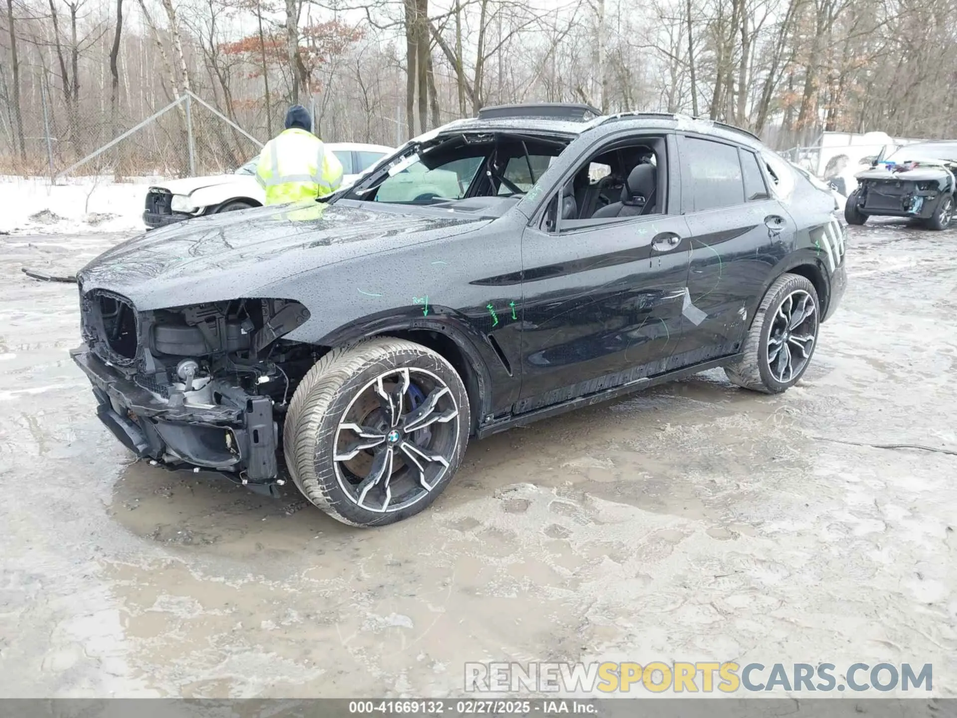 2 fotografías del automóvil dañado 5YMUJ0C01LLU67190 BMW X4 M 2020